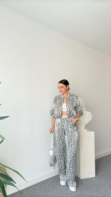 Kuel Elastic Waist Patterned Trousers
