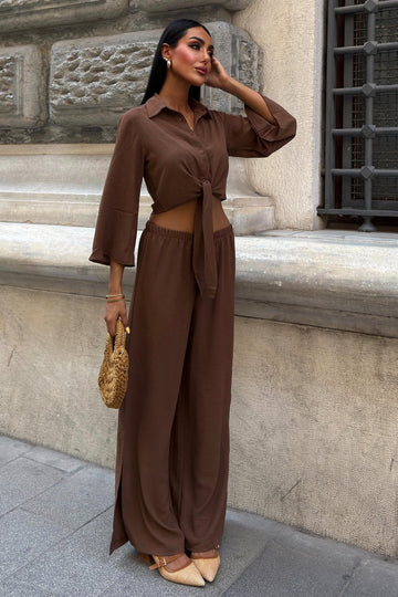 Ayrobin Suit with Tied Shirt and Slit Trousers Brown