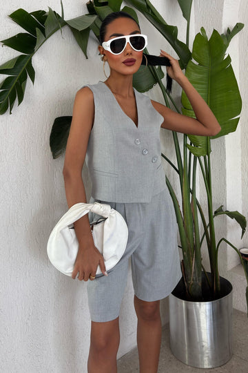 Vest Suit with Cross Buttons and Bermuda Shorts silver