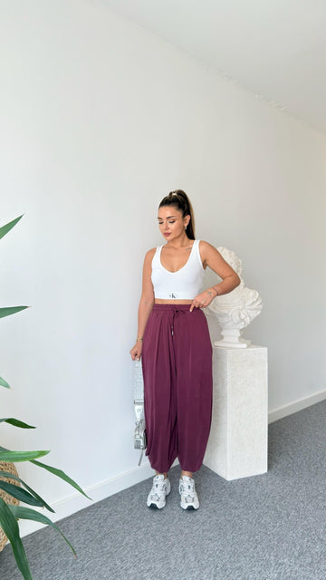 Oys Trousers with Plum Pleat Detail