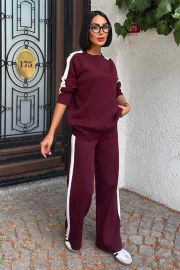 Comfortable Knitwear Set with Striped Edges Maroon