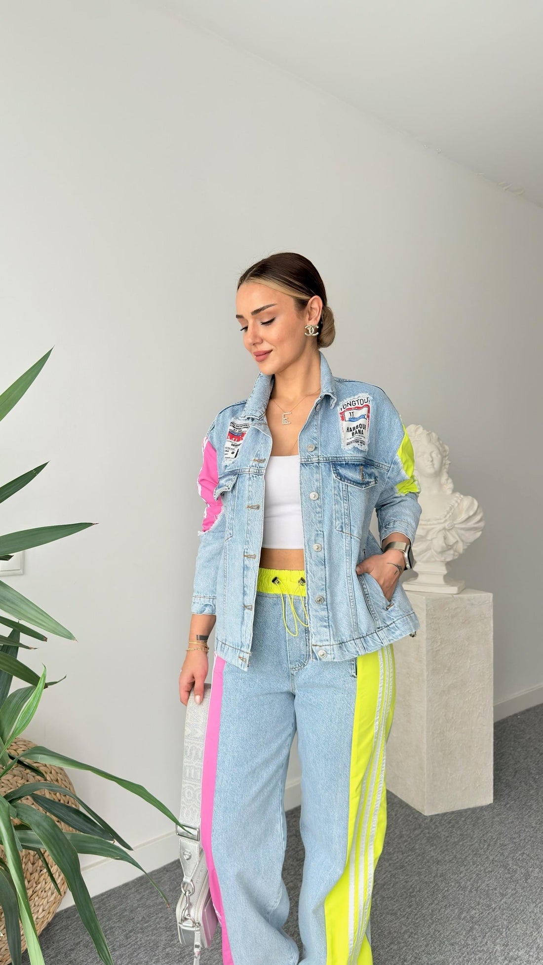 Breet Pink Color Transitional Design Jean Suit