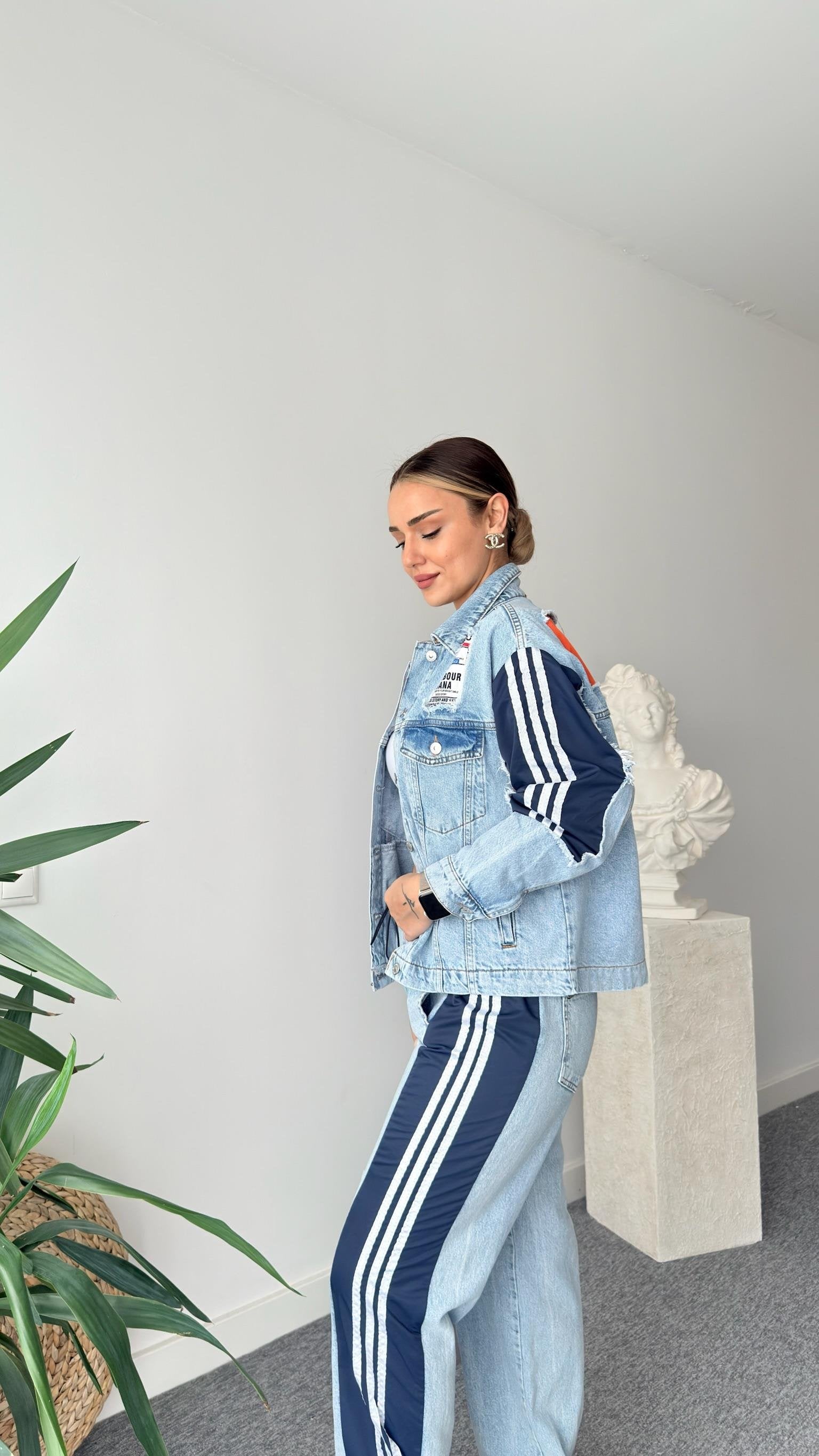 Breet Orange Color Transitional Design Jean Suit