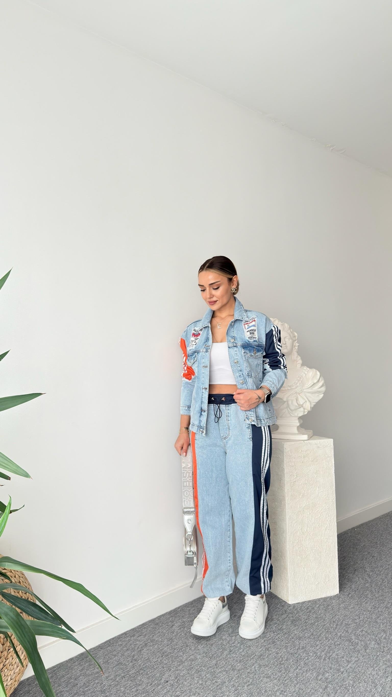 Breet Orange Color Transitional Design Jean Suit