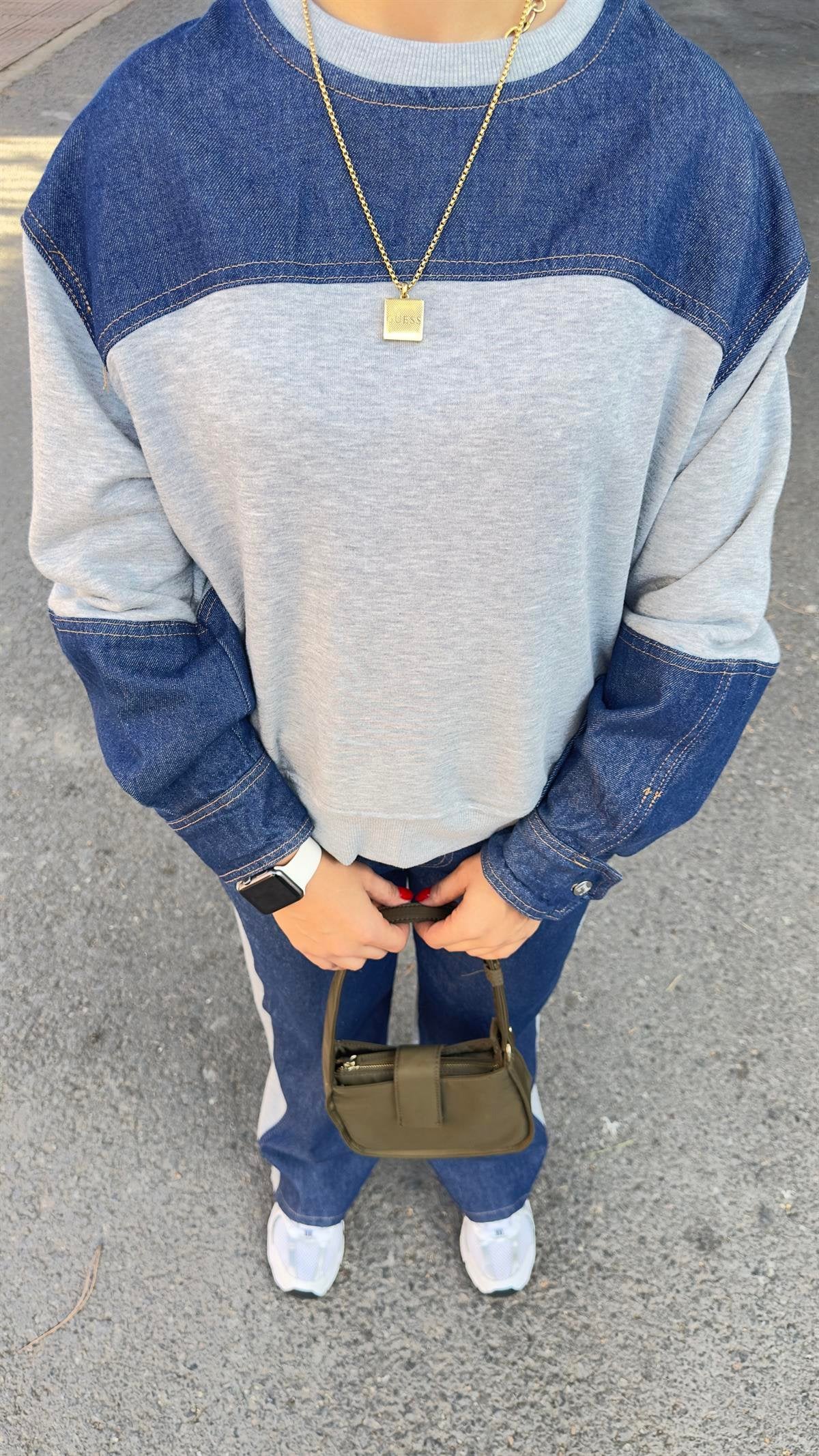 Zra Model Tracksuit with Jean Details