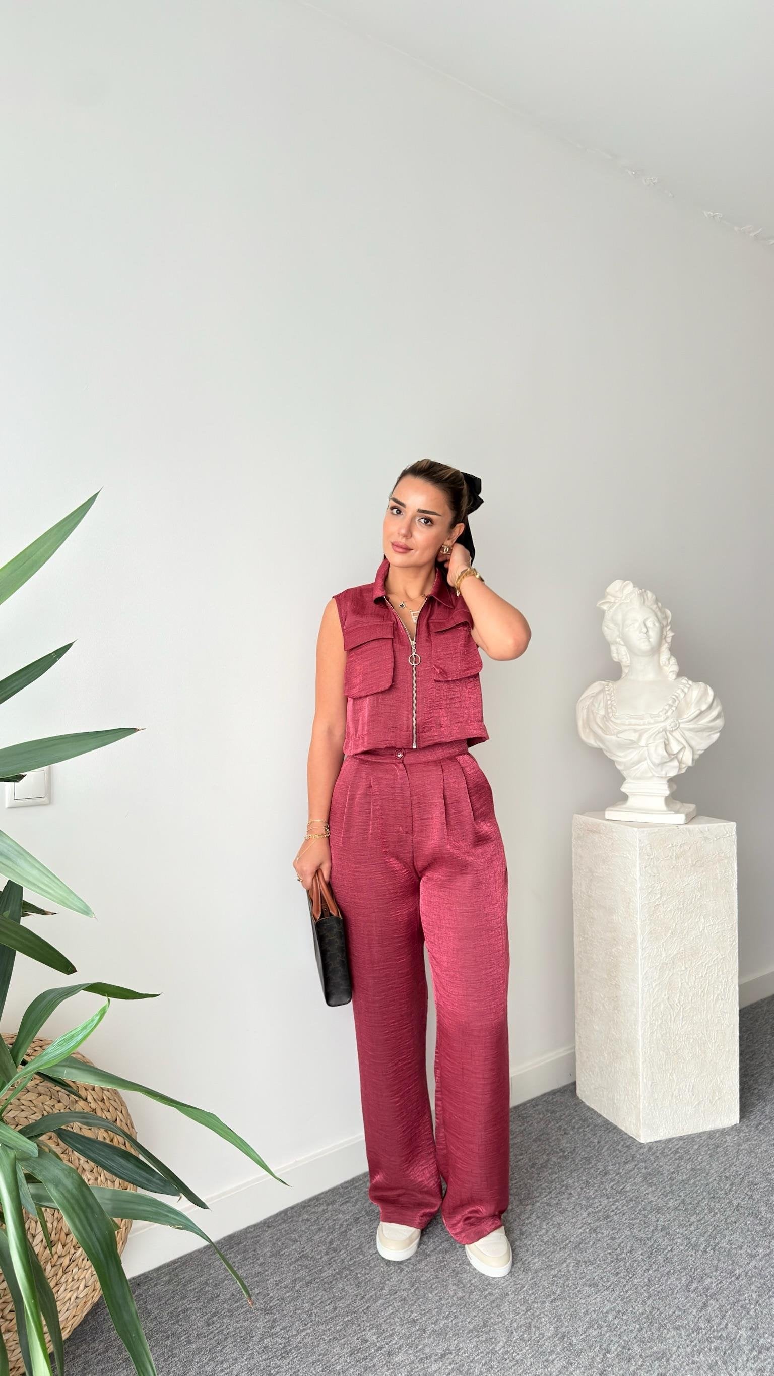 Gjen Zippered Burgundy Two-Piece Suit