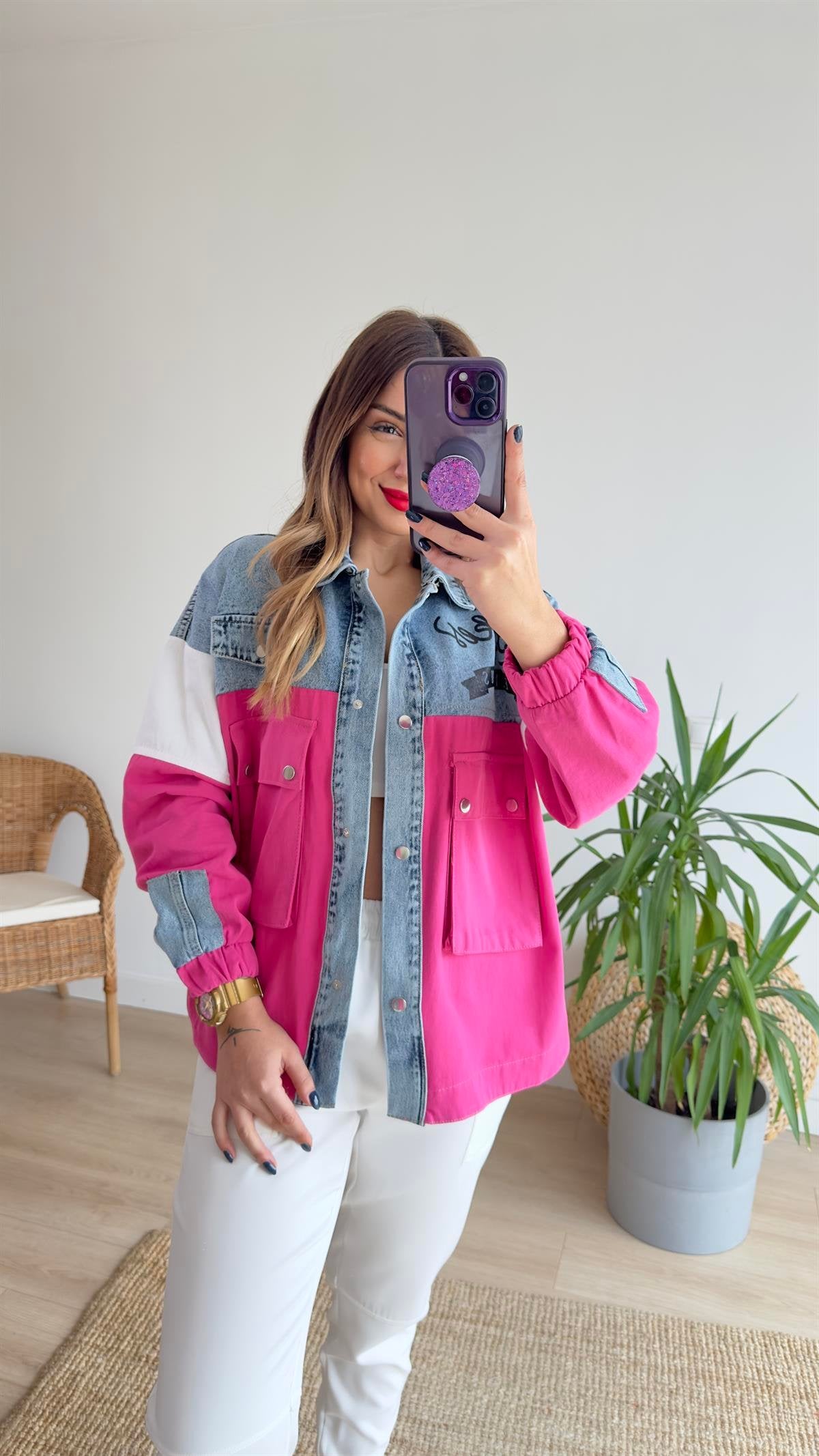 Two-Tone Design Jacket with Back Writing