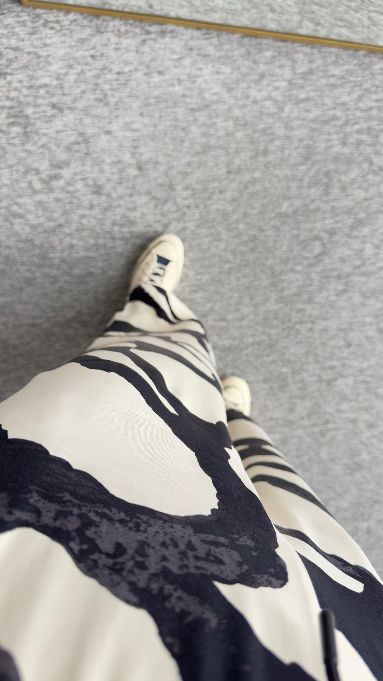 Nire Brand Model Patterned Trousers