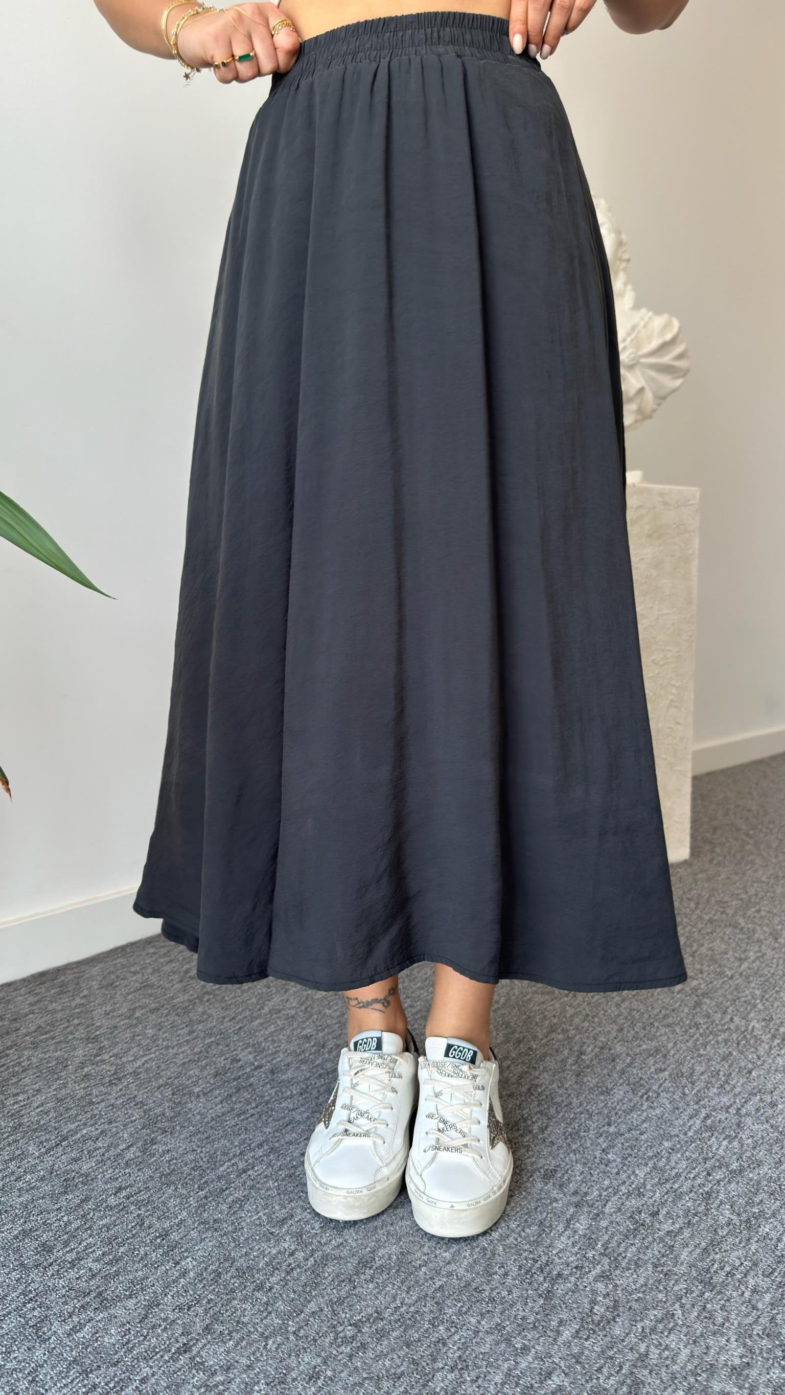 Quen Stone Detailed Tencel Skirt Suit