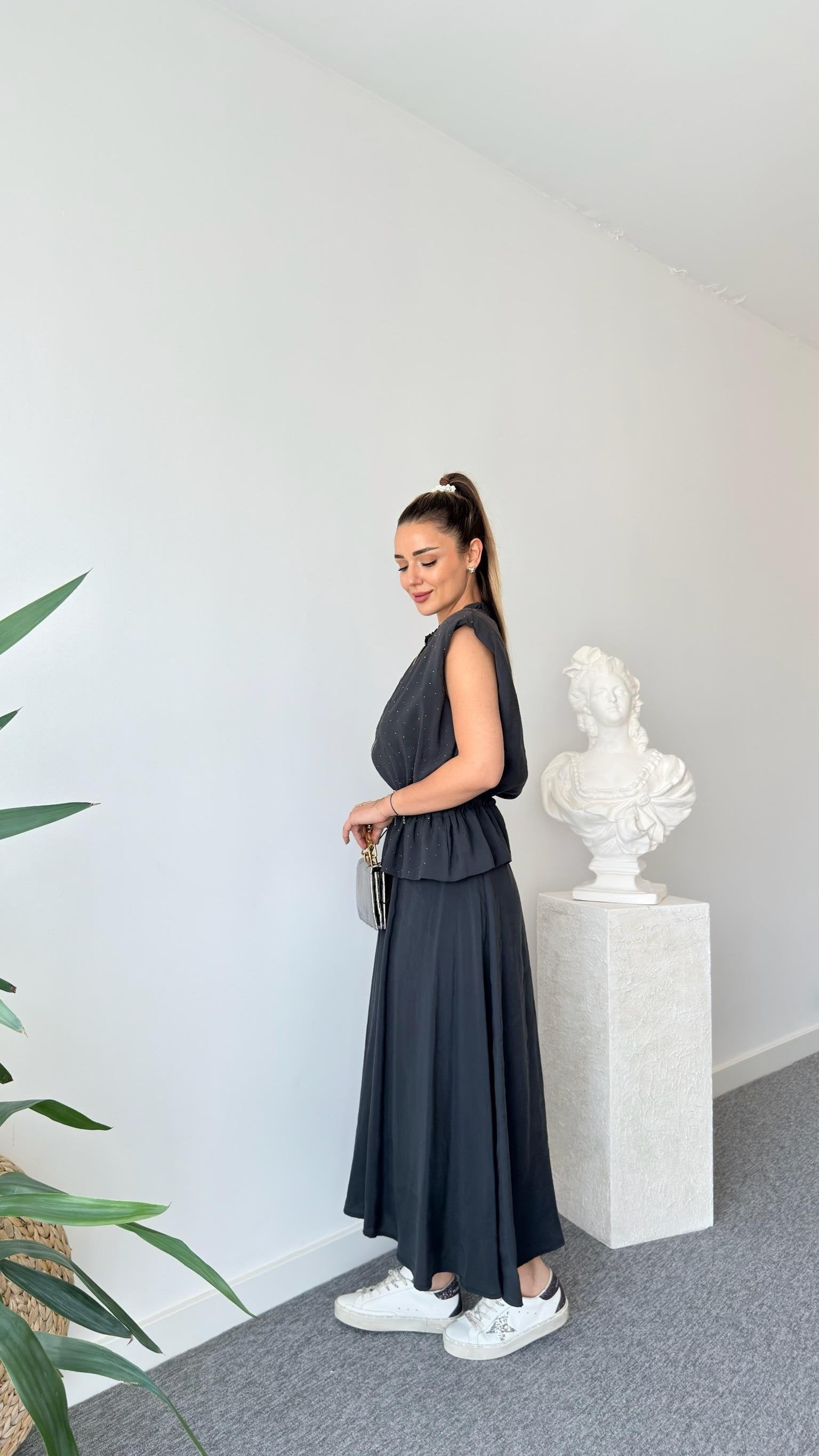 Quen Stone Detailed Tencel Skirt Suit