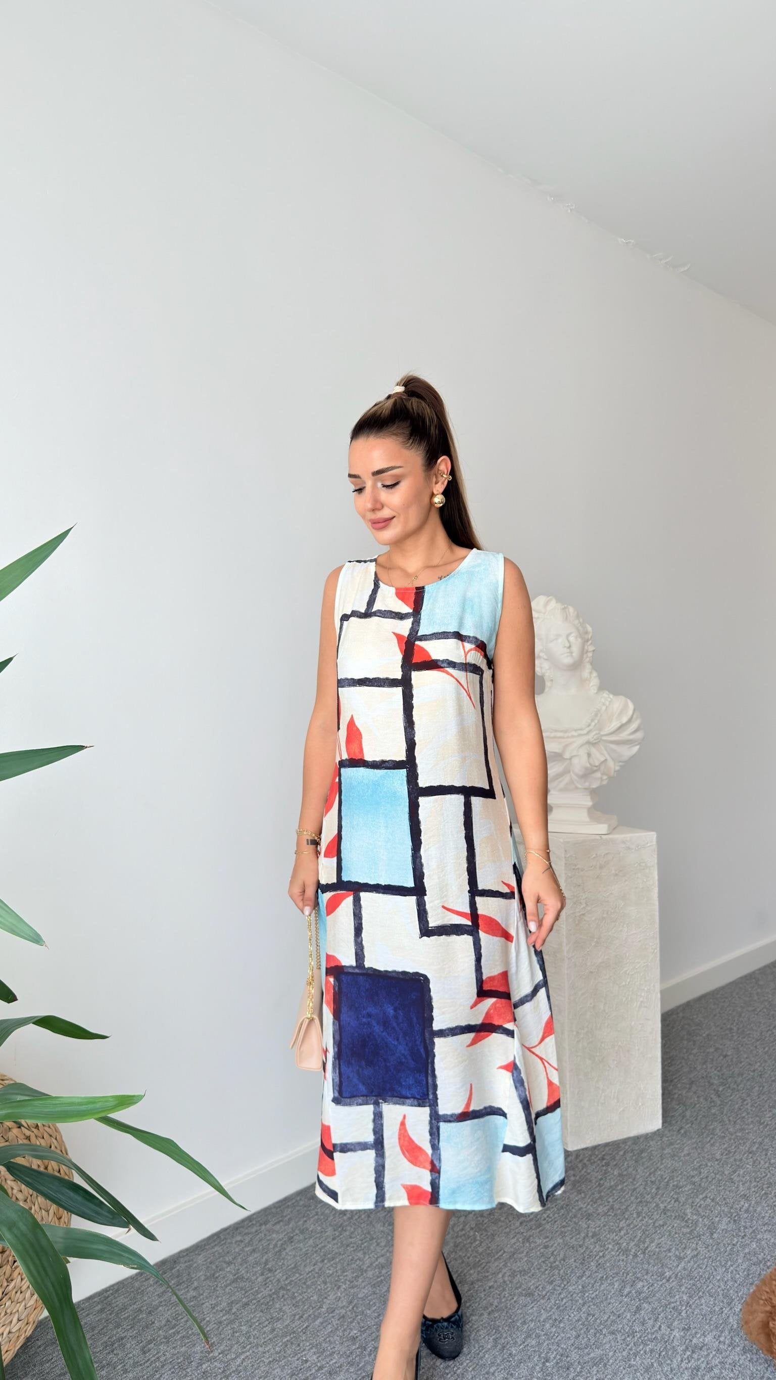 Este Mixed Pattern Sleeveless Dress