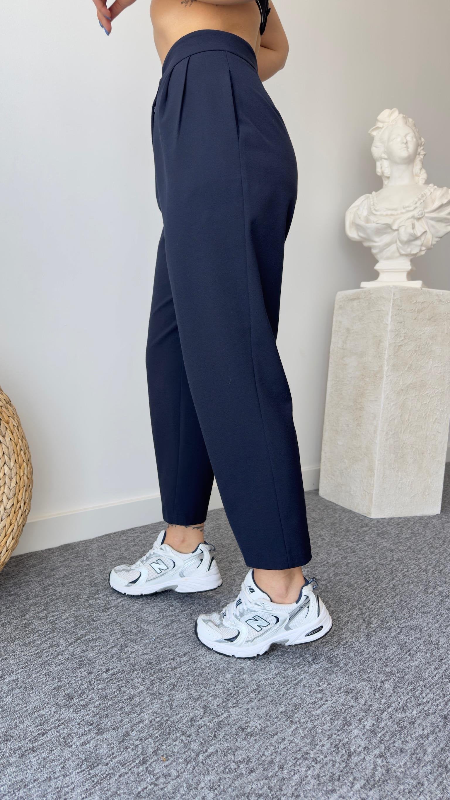 Ena Navy Blue Vest Suit
