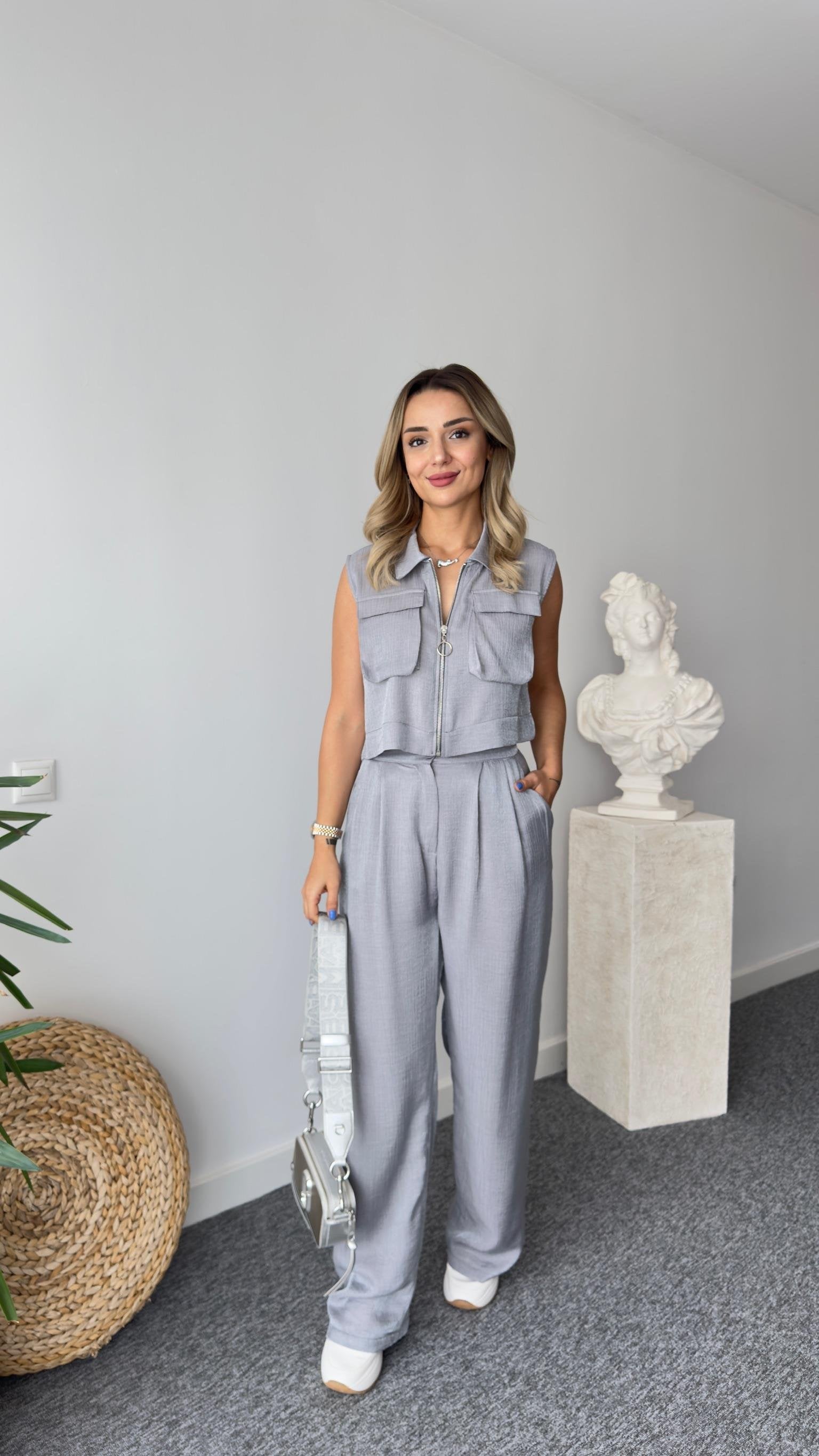 Gjen Zippered Gray Two-Piece Suit
