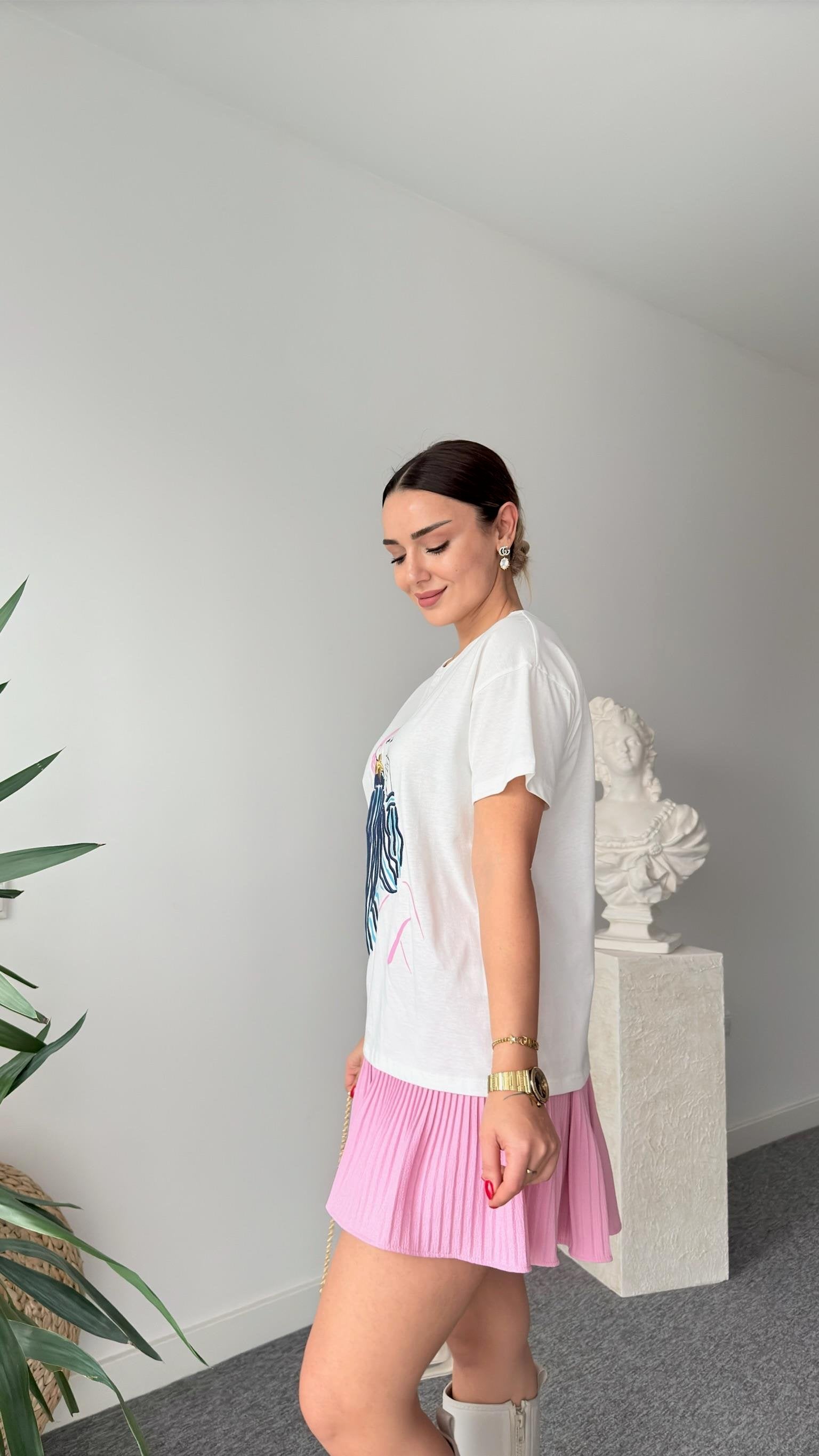 Avol Girl Printed White T-shirt