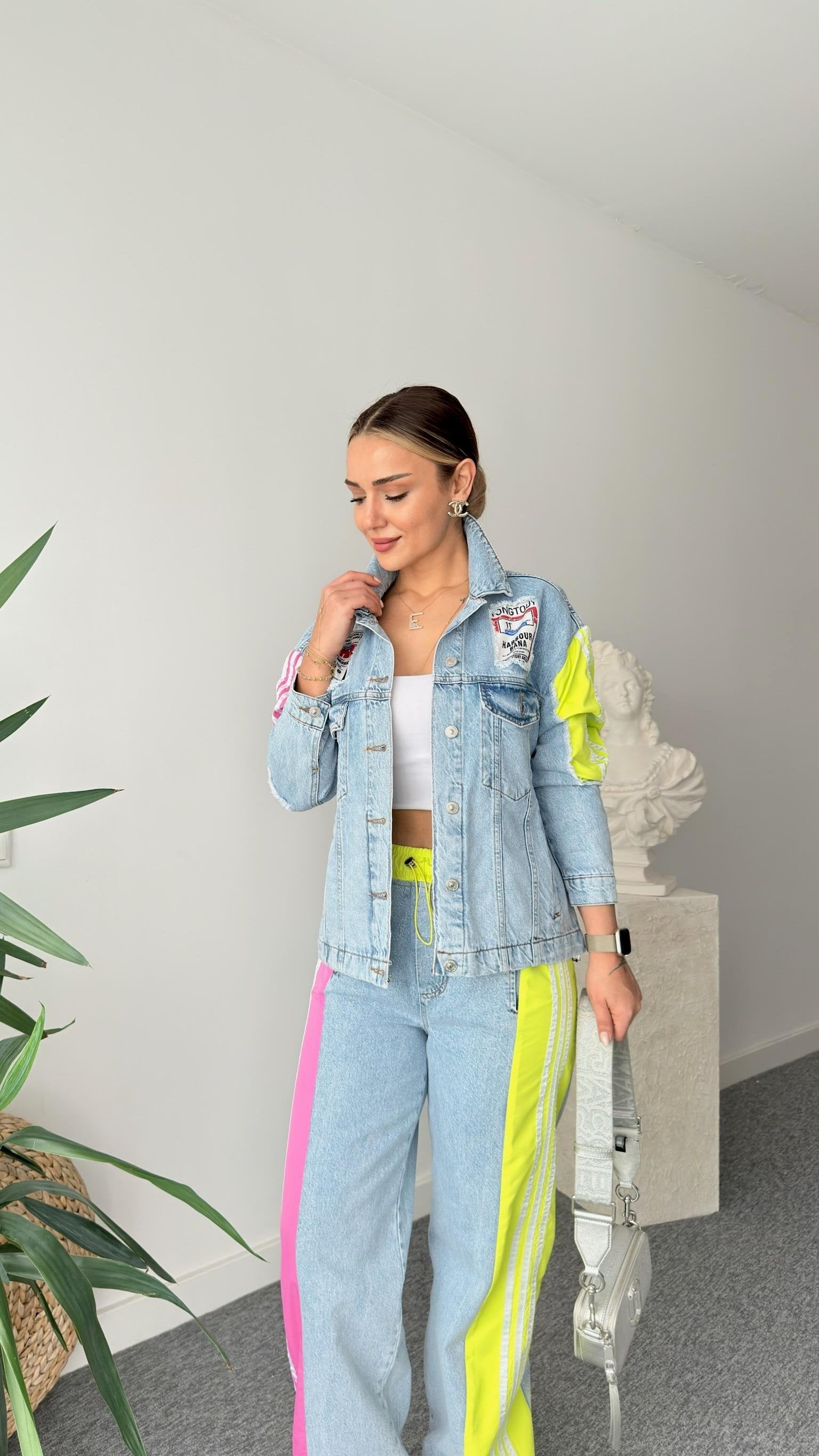 Breet Pink Color Transitional Design Jean Suit