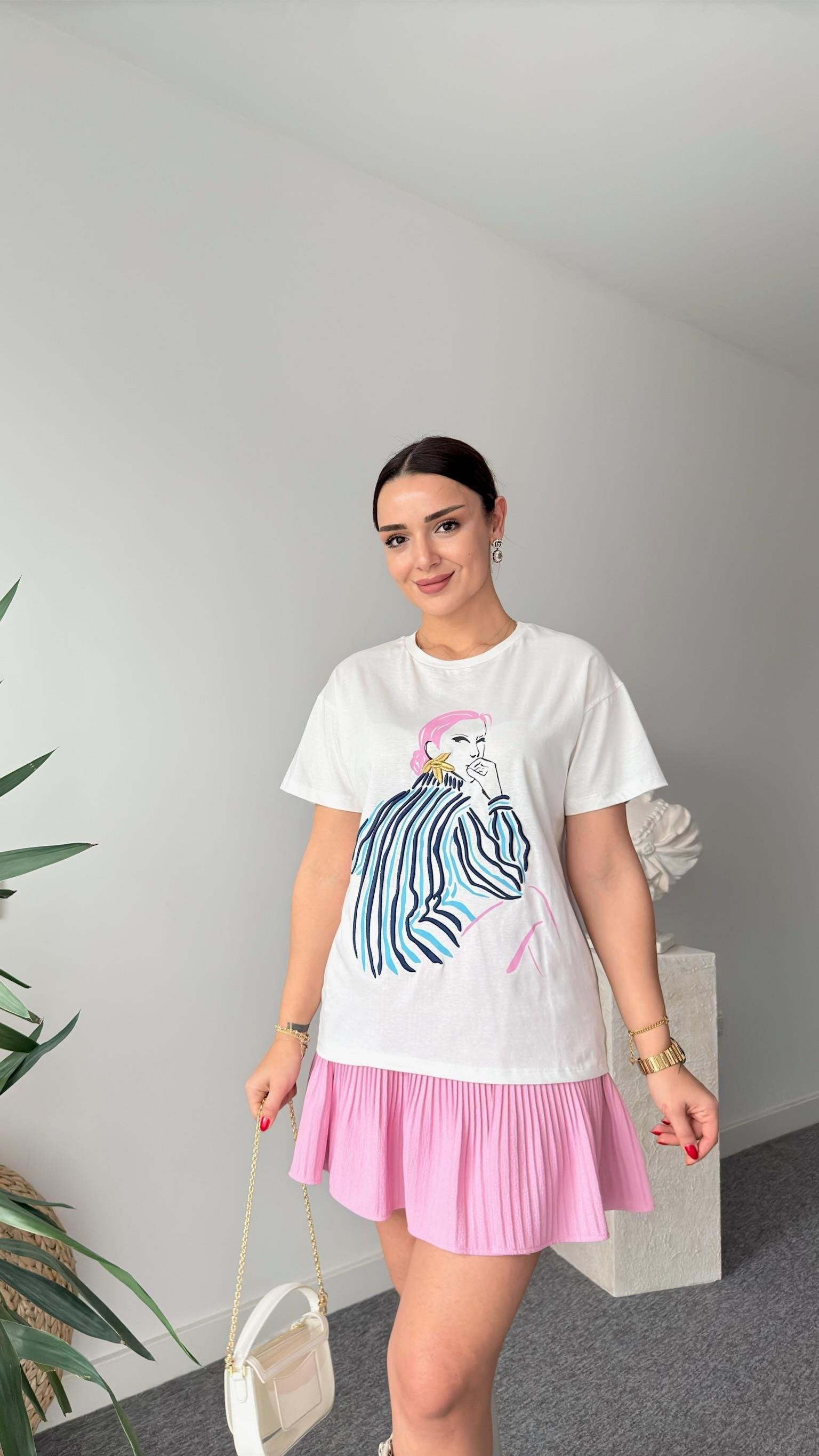 Avol Girl Printed White T-shirt