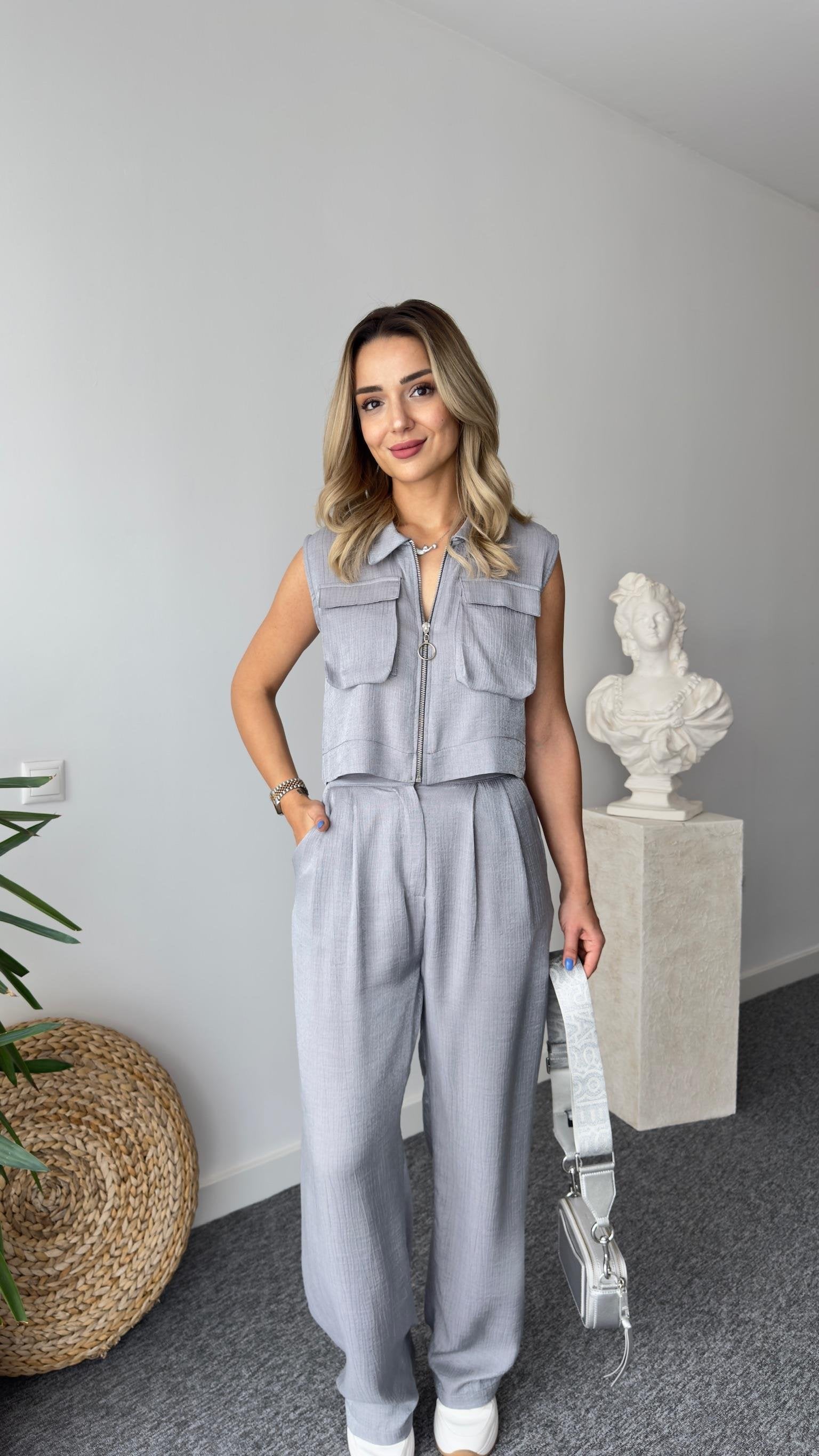 Gjen Zippered Gray Two-Piece Suit