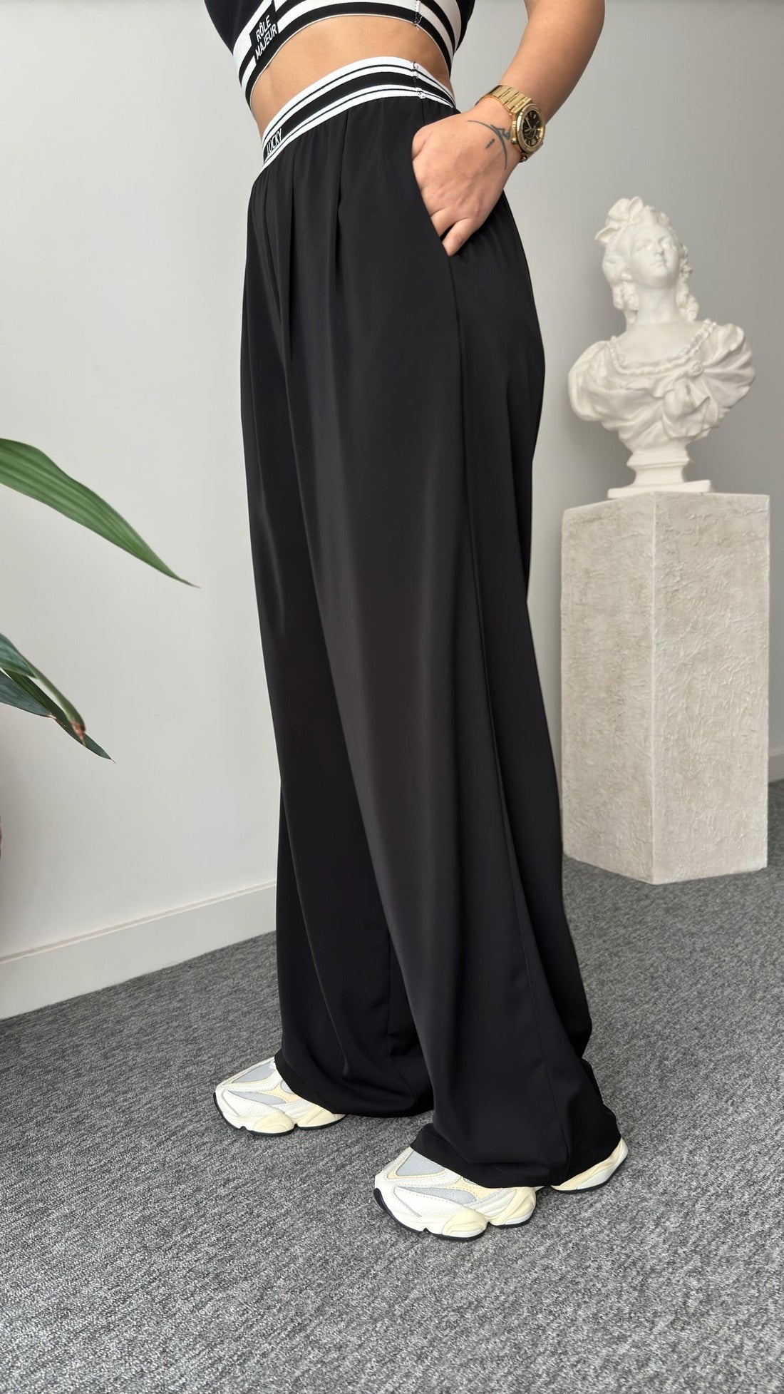 Lucky Waist Printed Black Trousers