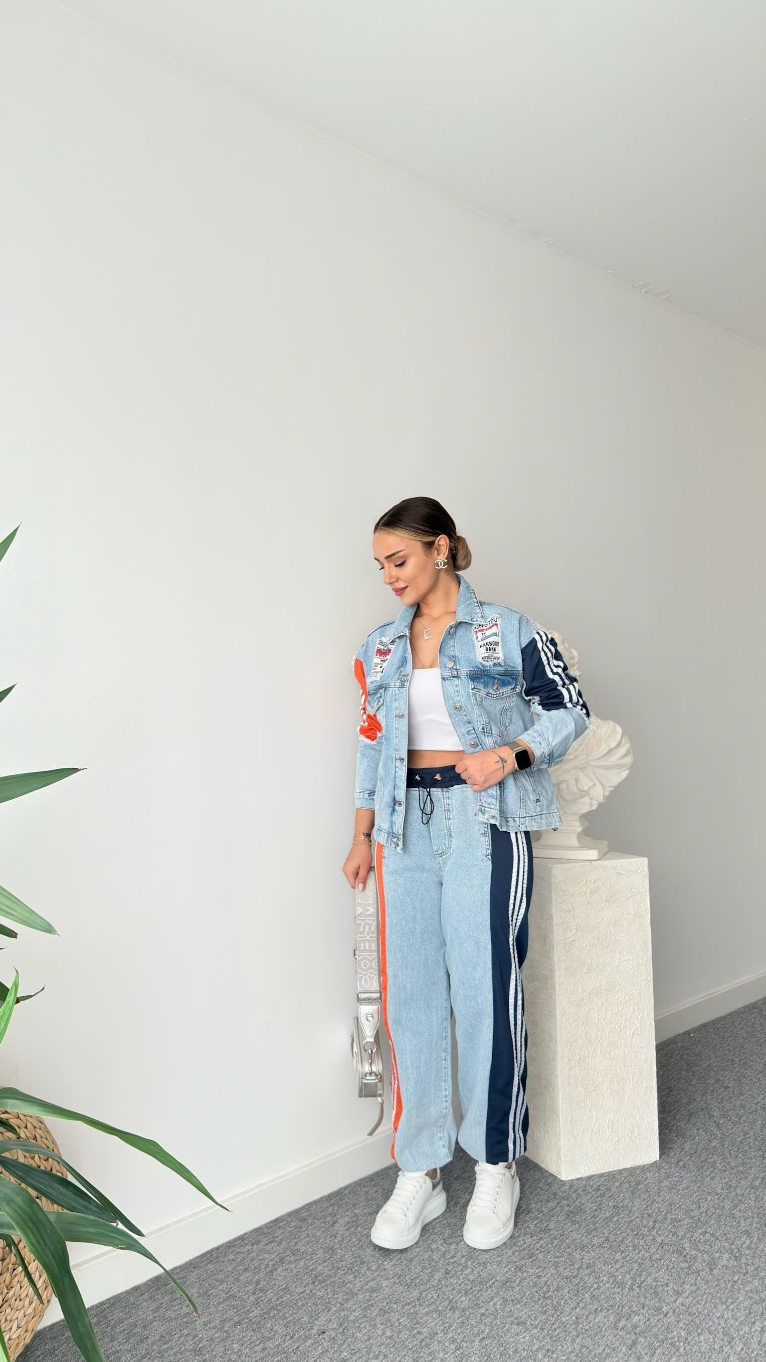 Breet Orange Color Transitional Design Jean Suit