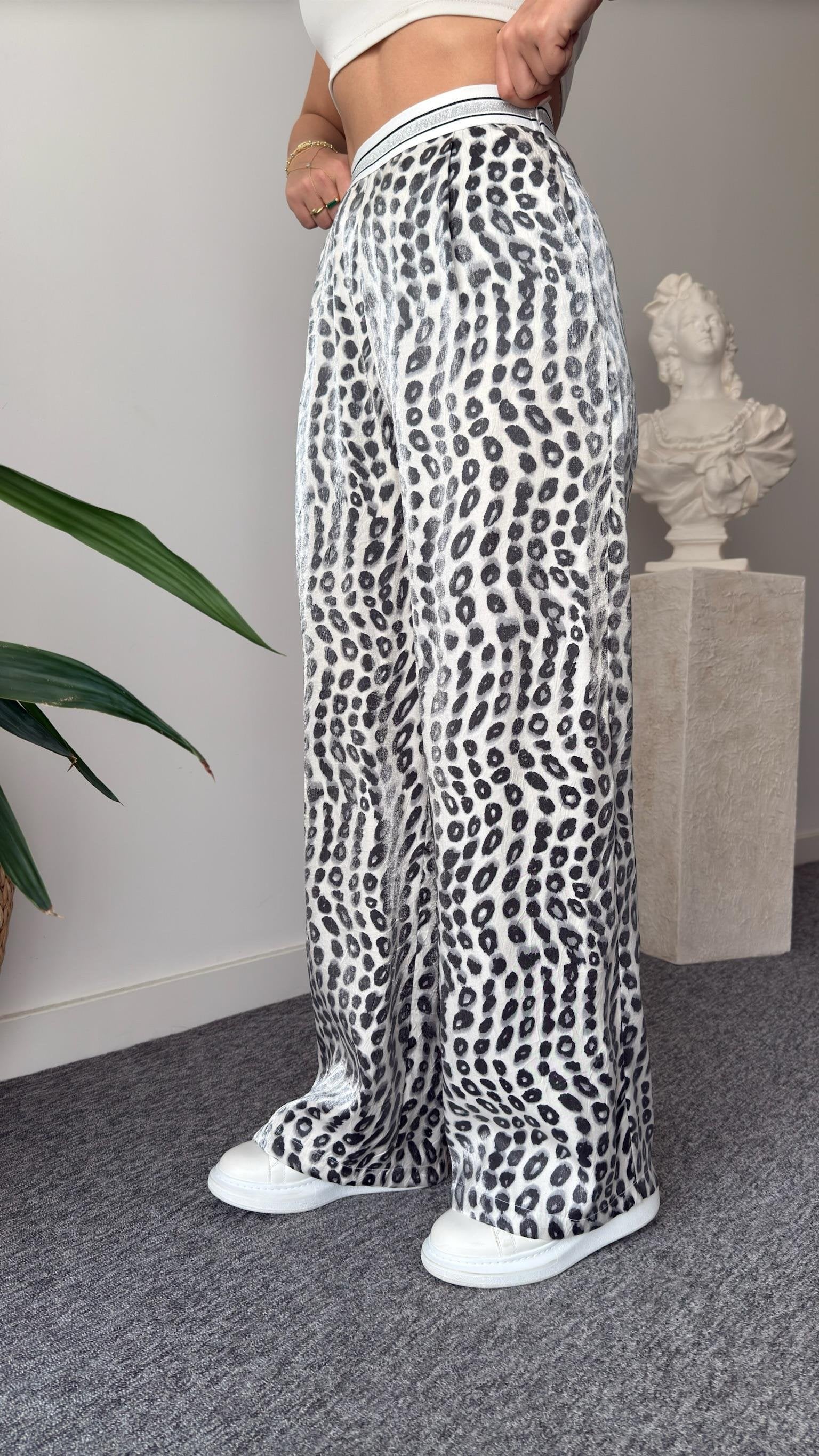 Kuel Elastic Waist Patterned Trousers