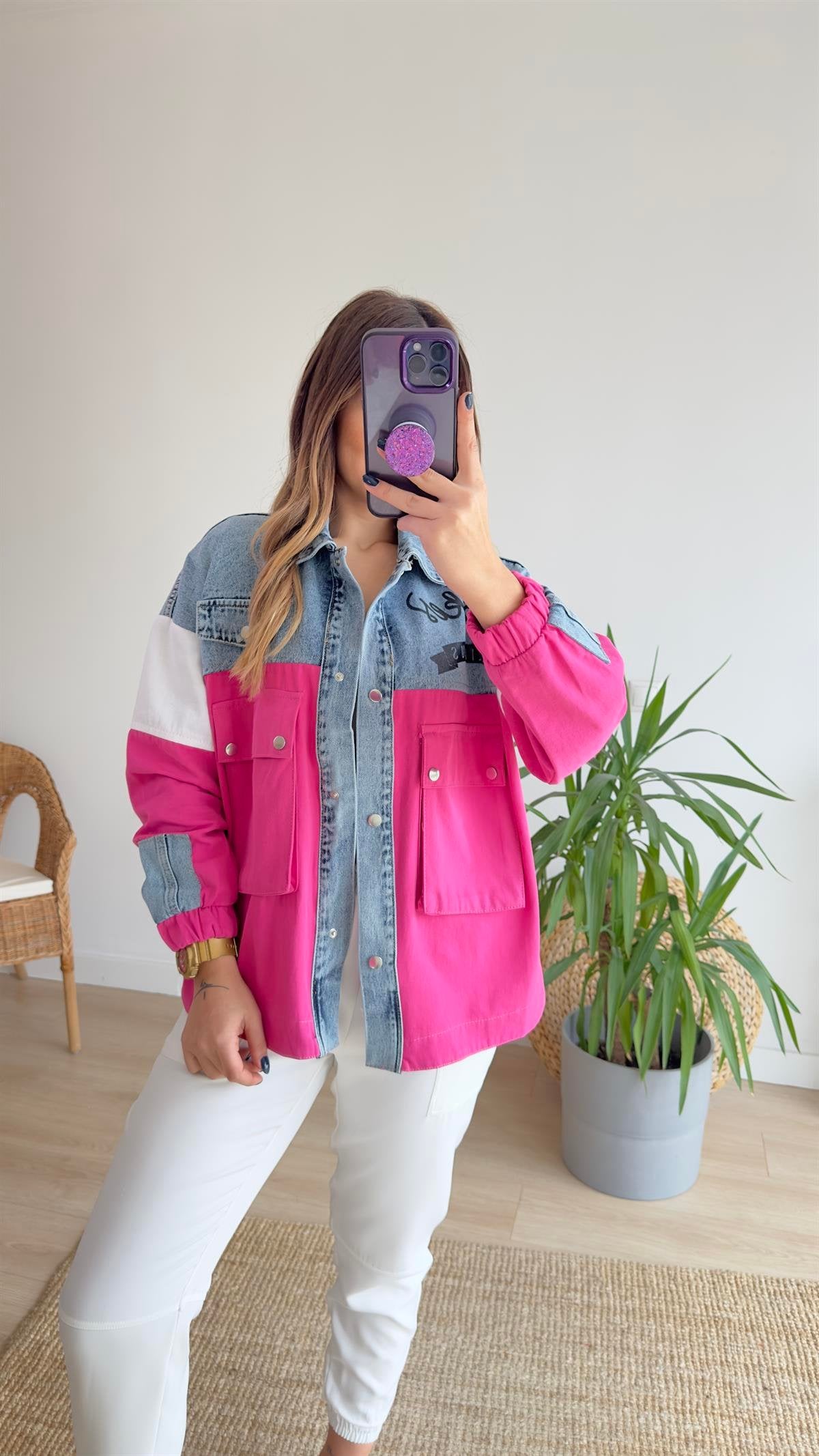 Two-Tone Design Jacket with Back Writing