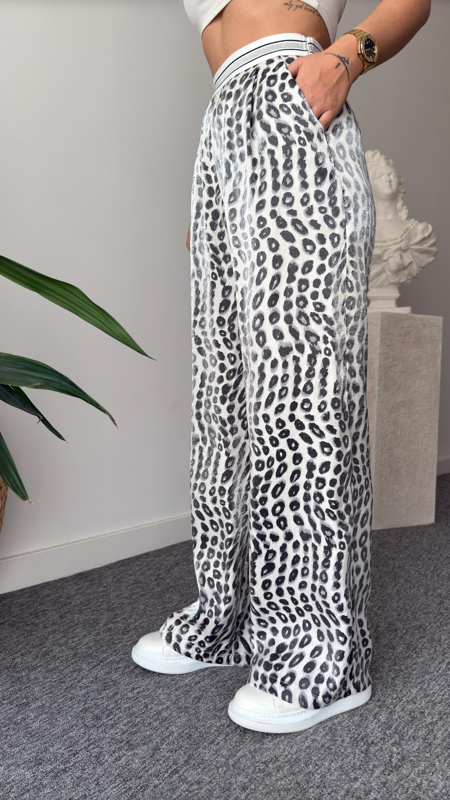 Kuel Elastic Waist Patterned Trousers