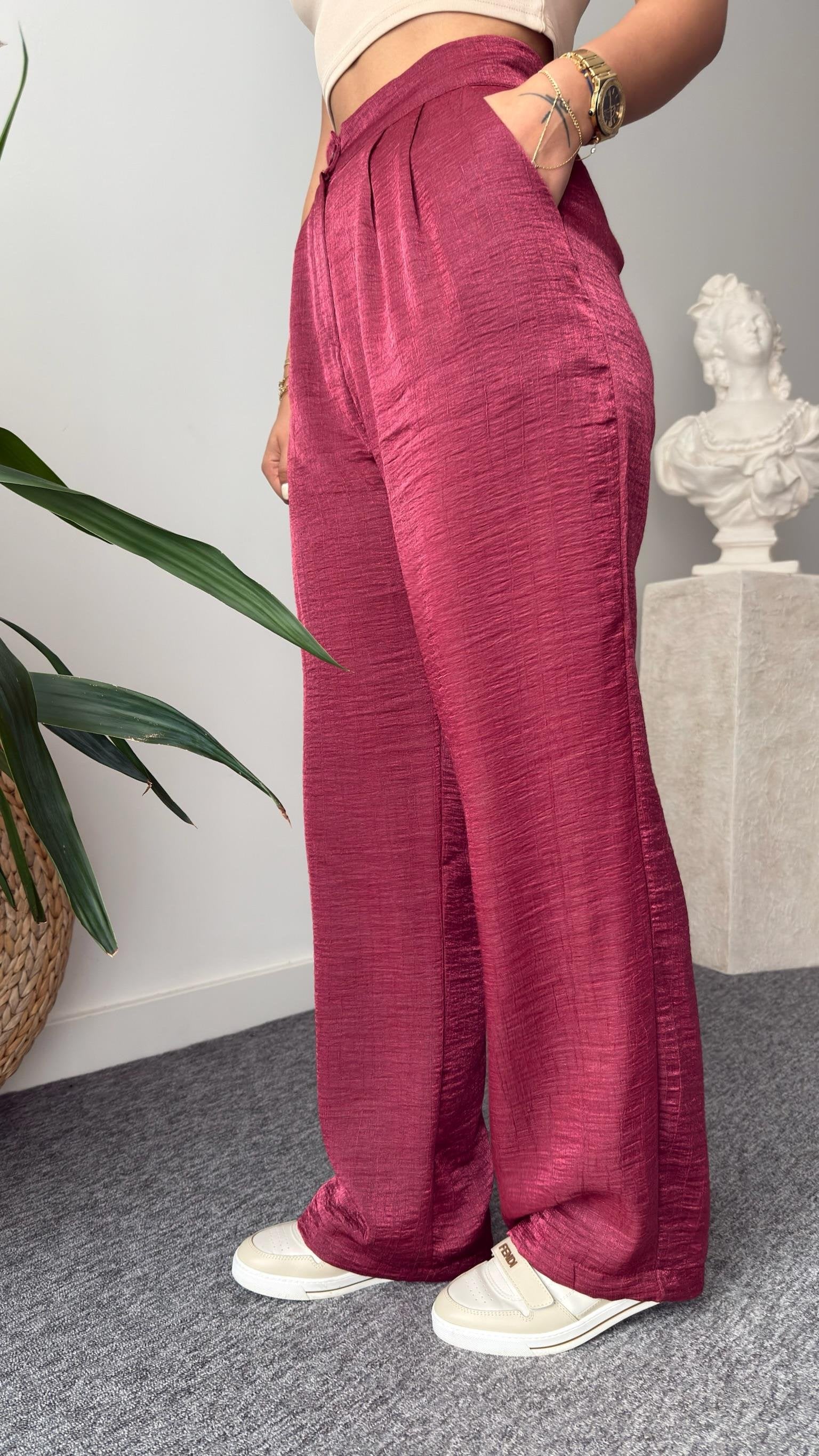 Gjen Zippered Burgundy Two-Piece Suit