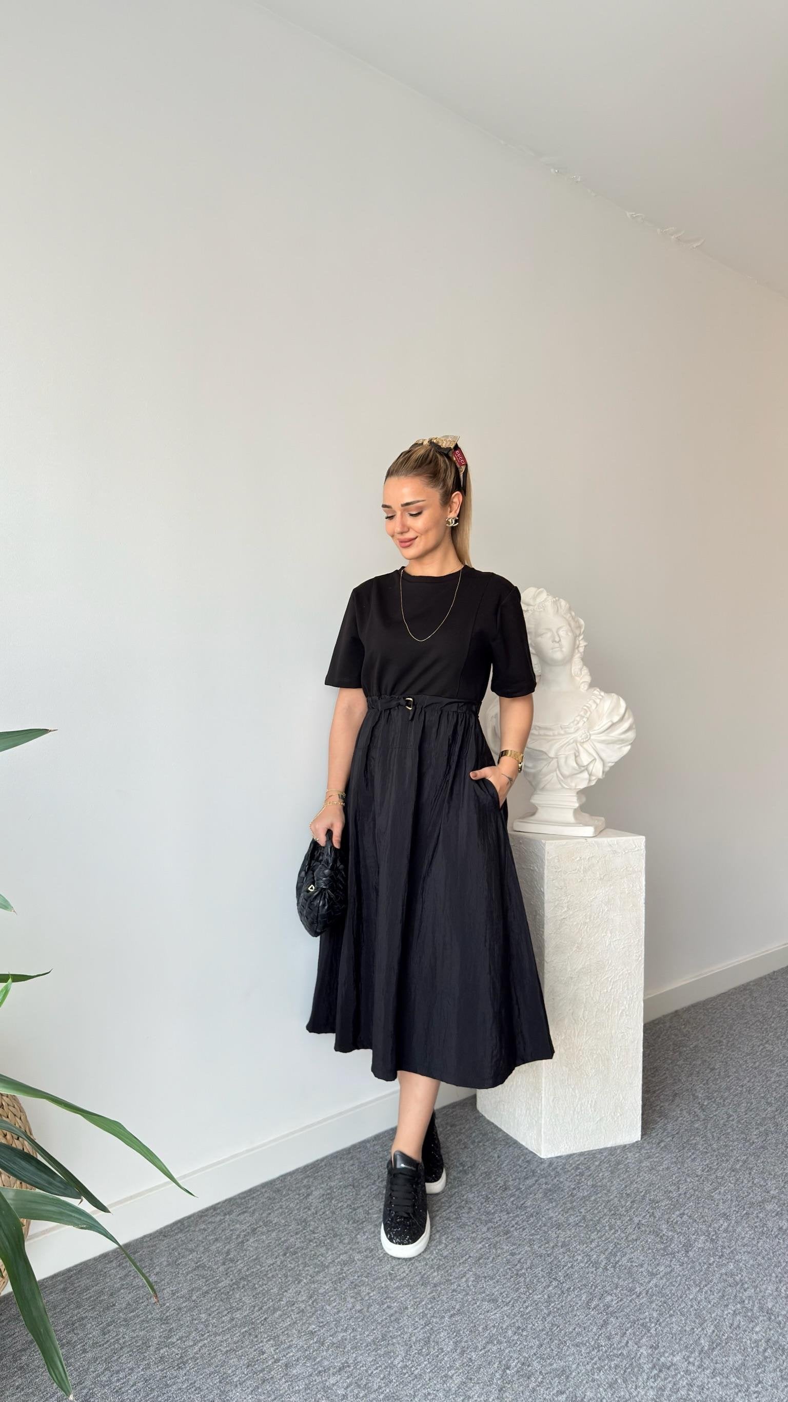 Entra Original Model Black Dress