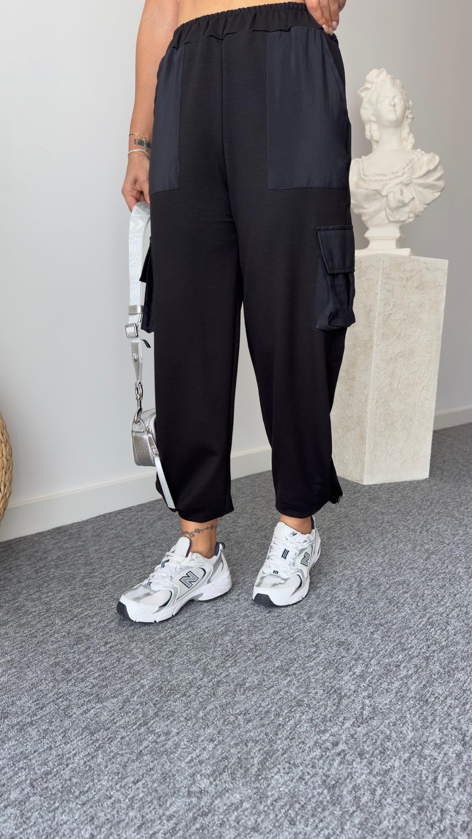 Sante Cargo Pocket Detailed Black Sweatpants