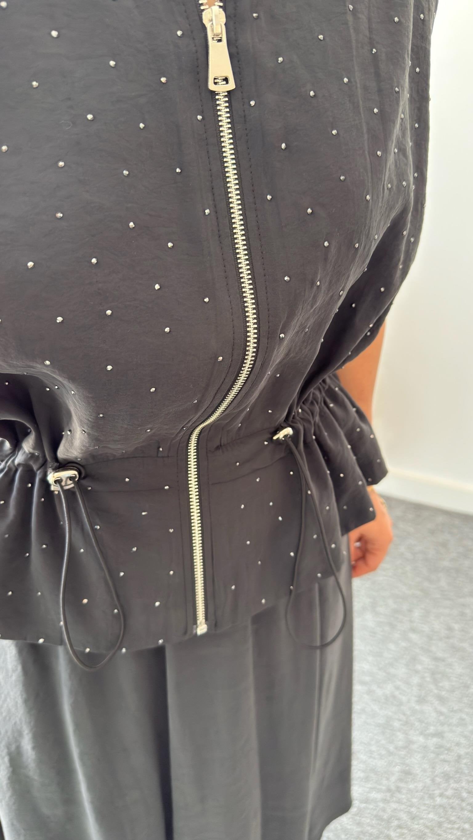 Quen Stone Detailed Tencel Skirt Suit