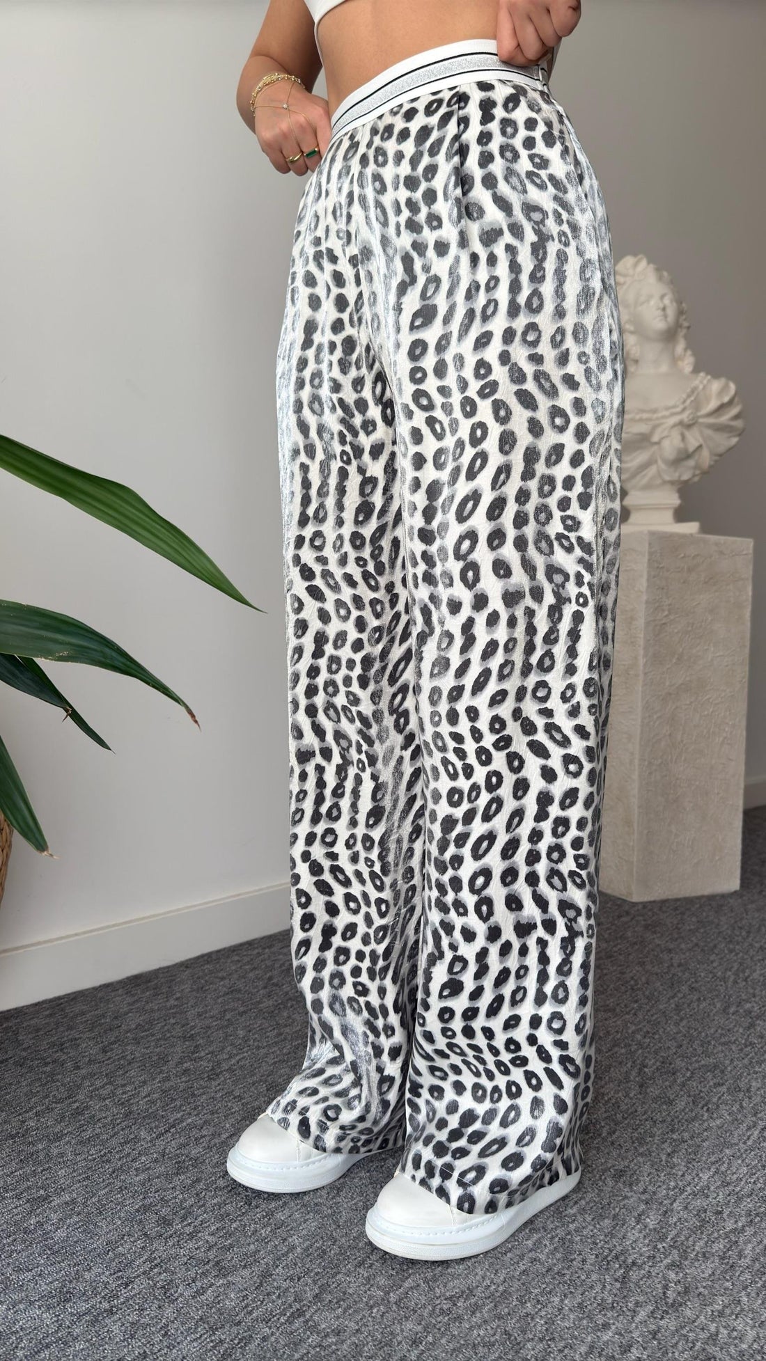 Kuel Elastic Waist Patterned Trousers