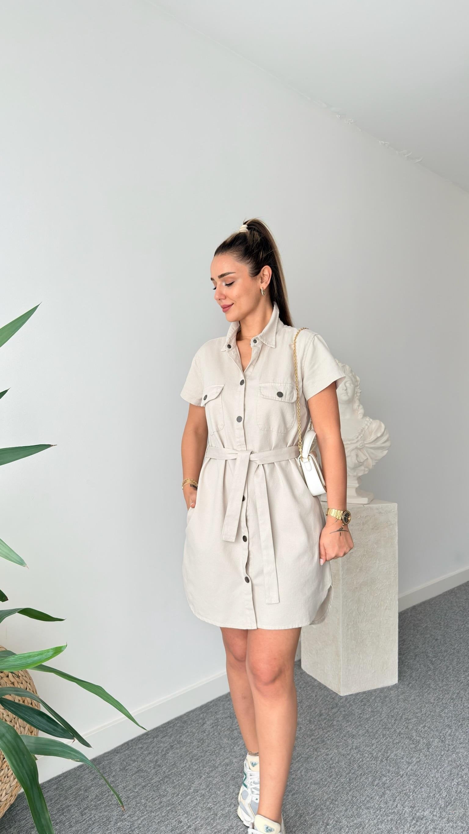 Beige Heren Belted Gabardine Dress