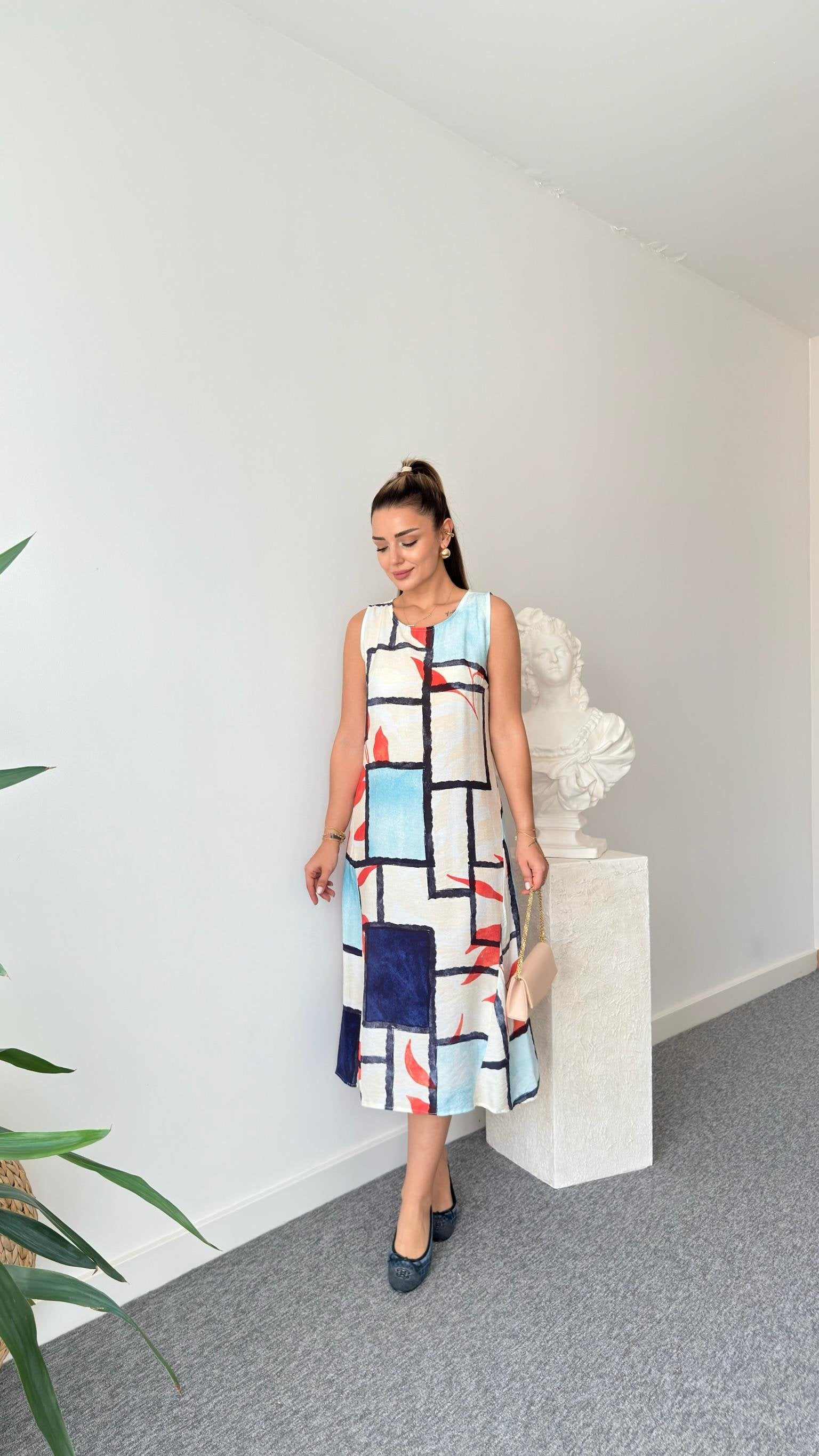 Este Mixed Pattern Sleeveless Dress