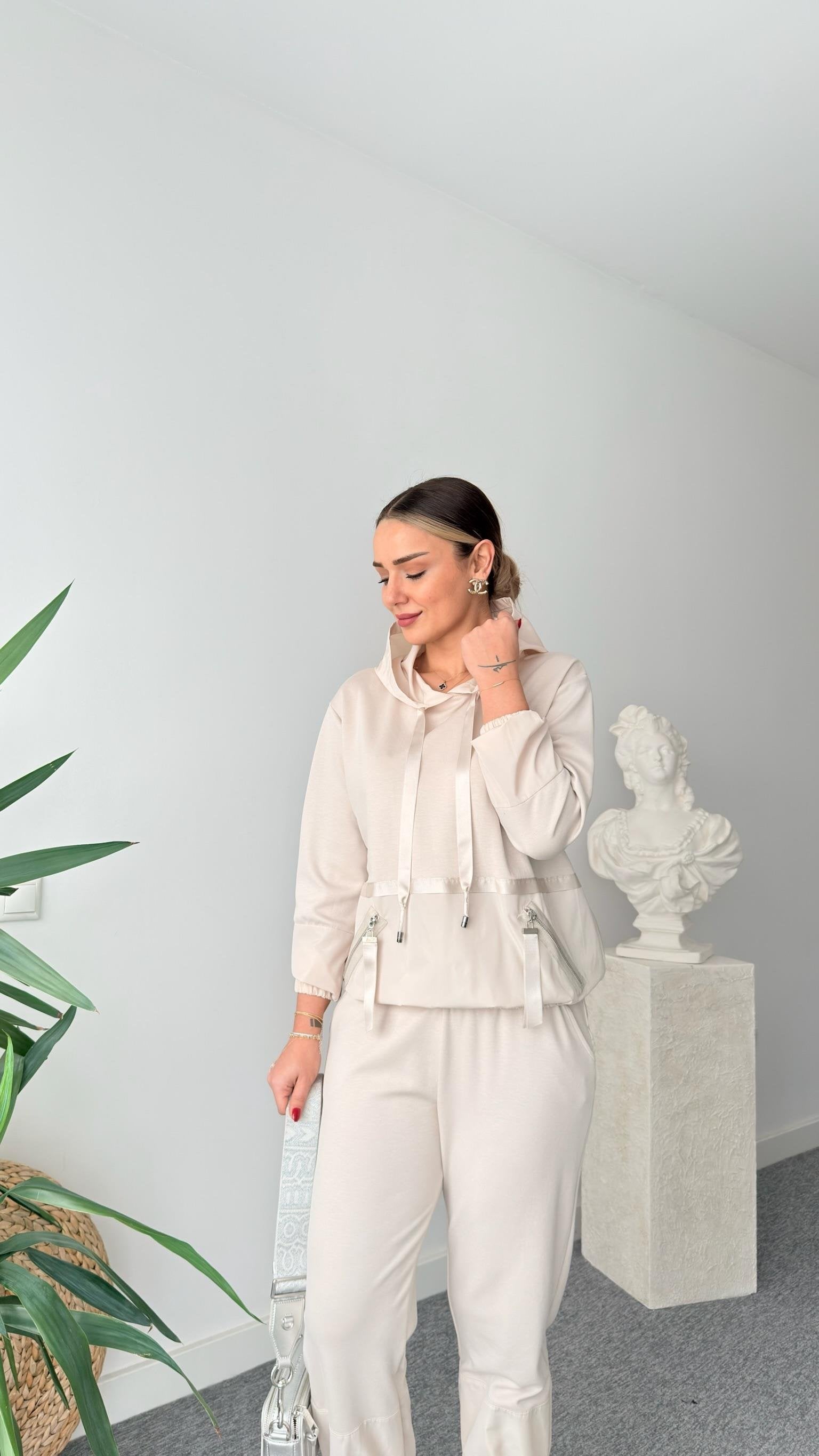 Beige Parachute Detailed Design Suit