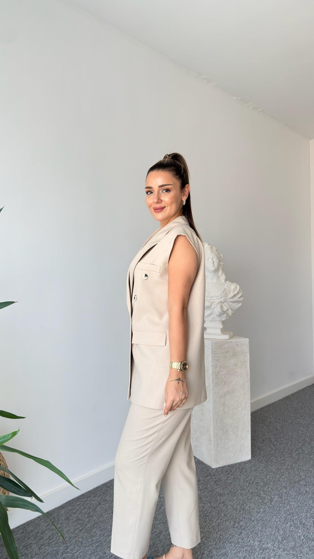 Ena Beige Vest Suit