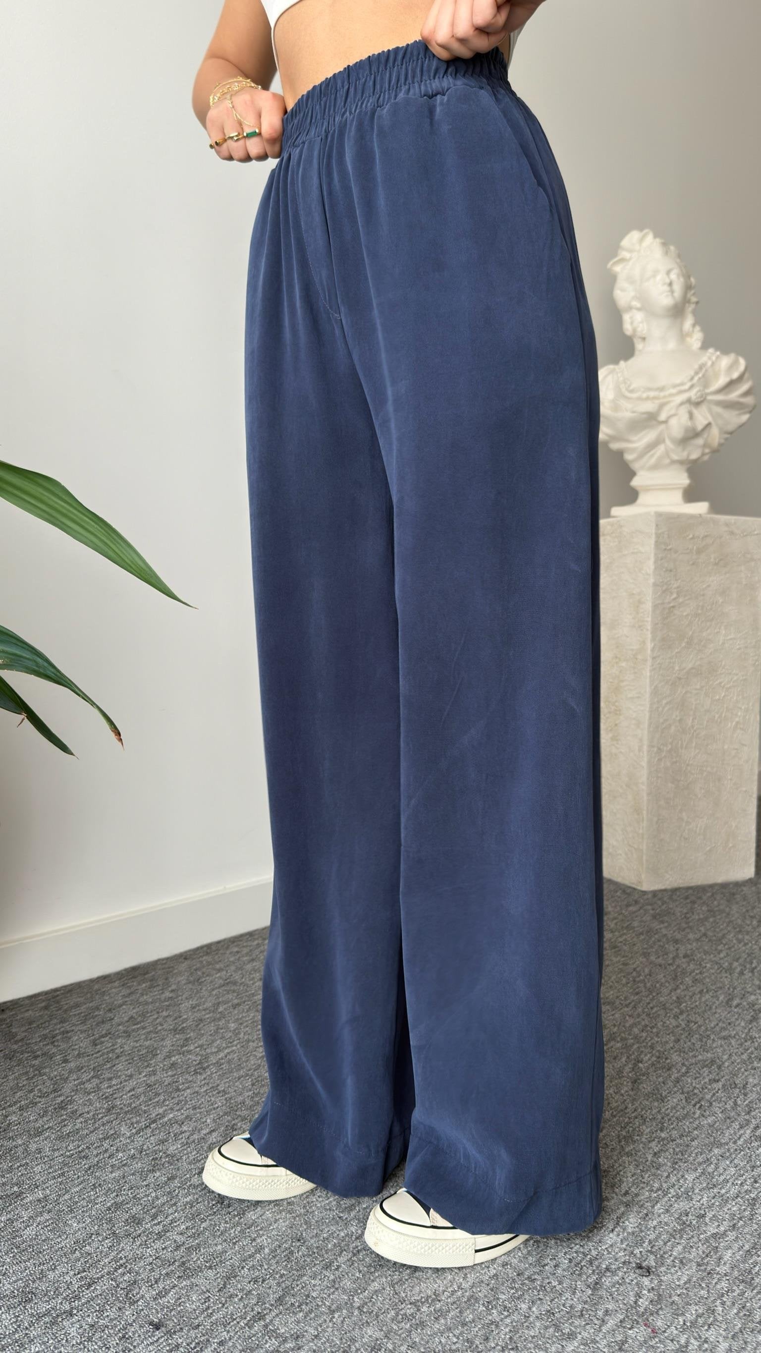 Navy Blue Neva Waist Pleated Tencel Suit