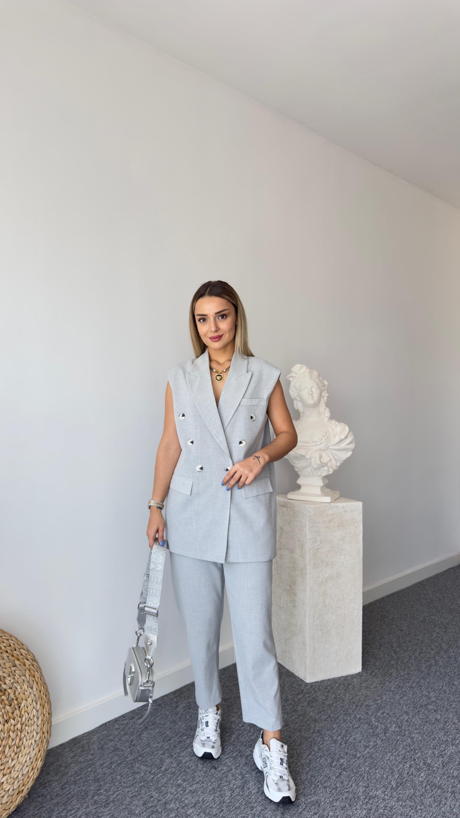Ena Gray Vest Suit