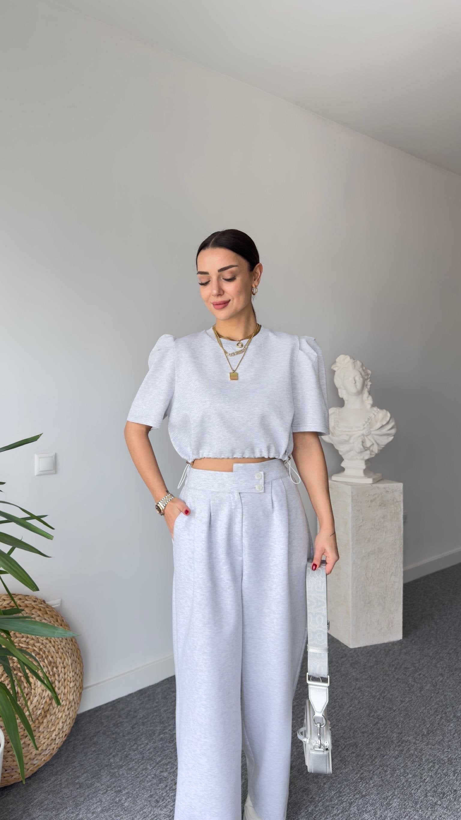 Mande Balloon Sleeve Gray T-shirt