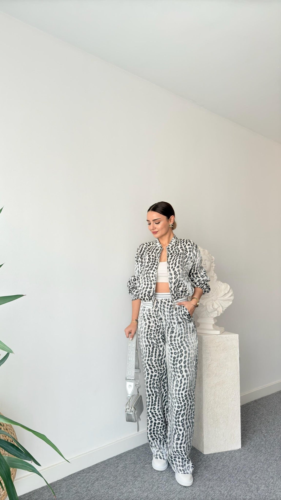 Kuel Elastic Waist Patterned Trousers