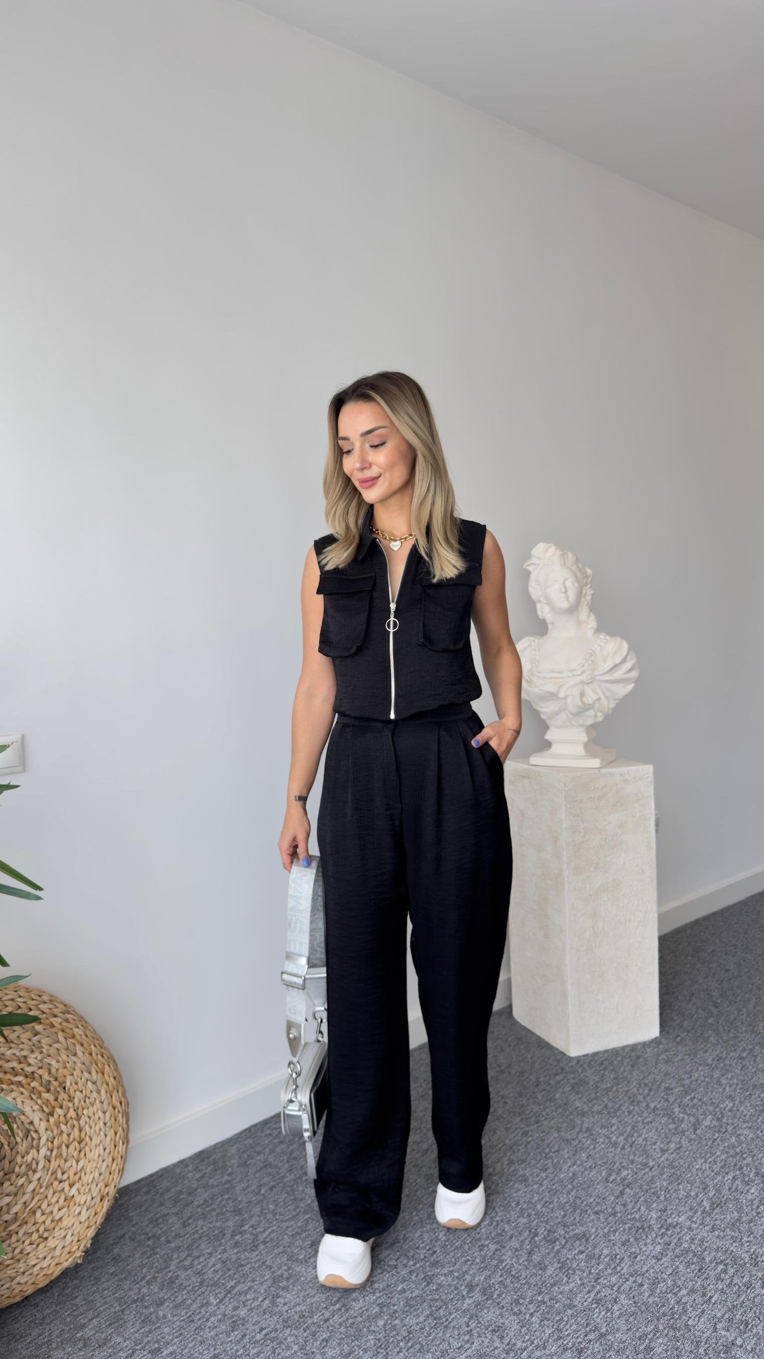Gjen Zippered Black Two Piece Suit