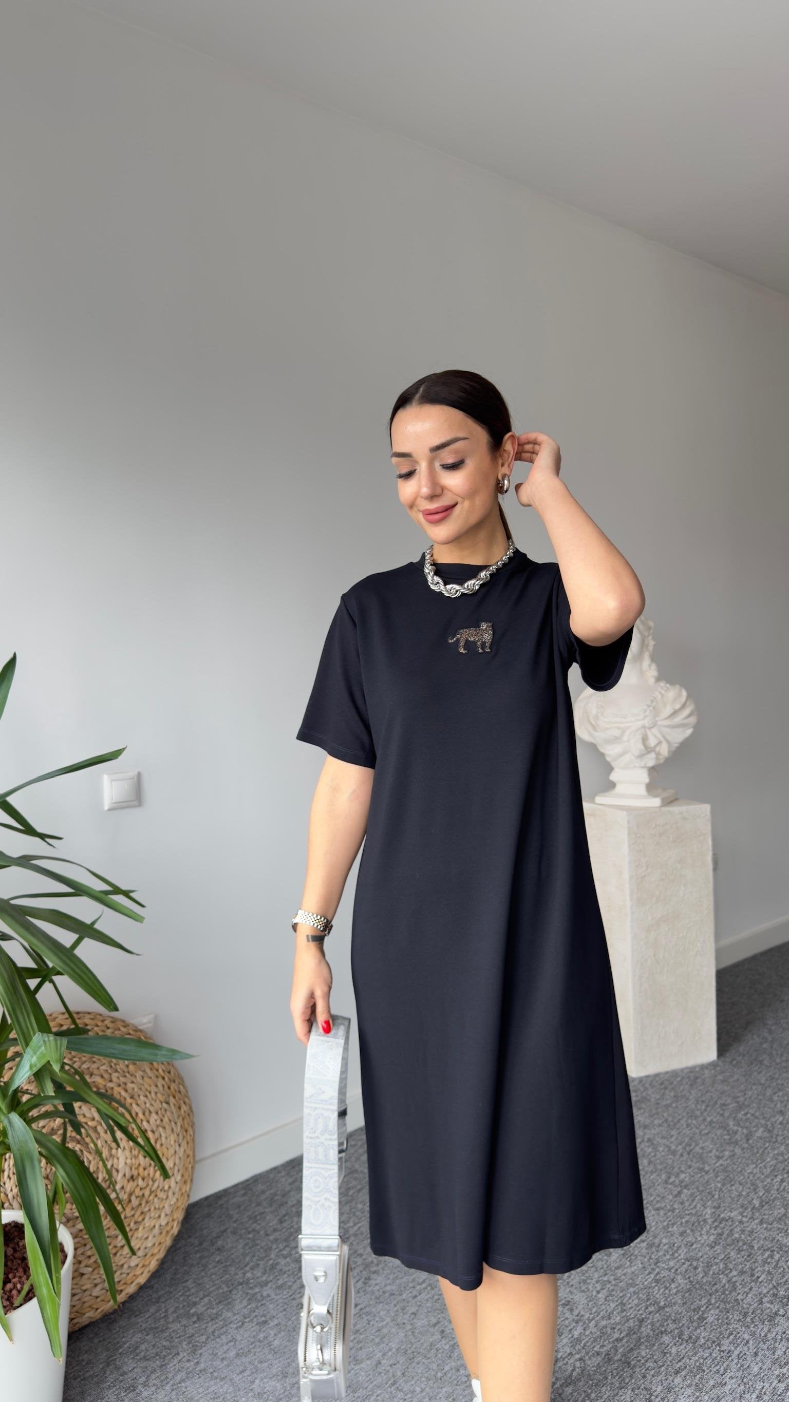 Black Tiger Embroidered Basic Dress