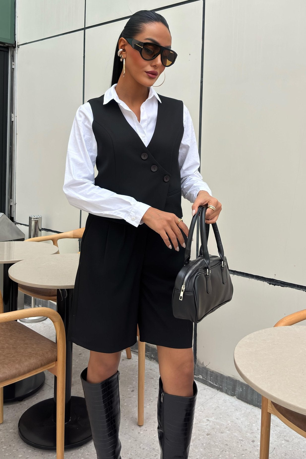 Vest Suit with Cross Buttons and Bermuda Shorts Black