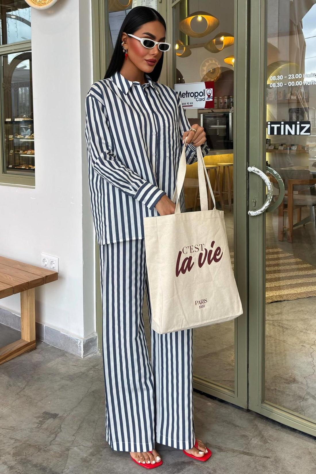 Casual Striped Suit with Pocket Detail Black