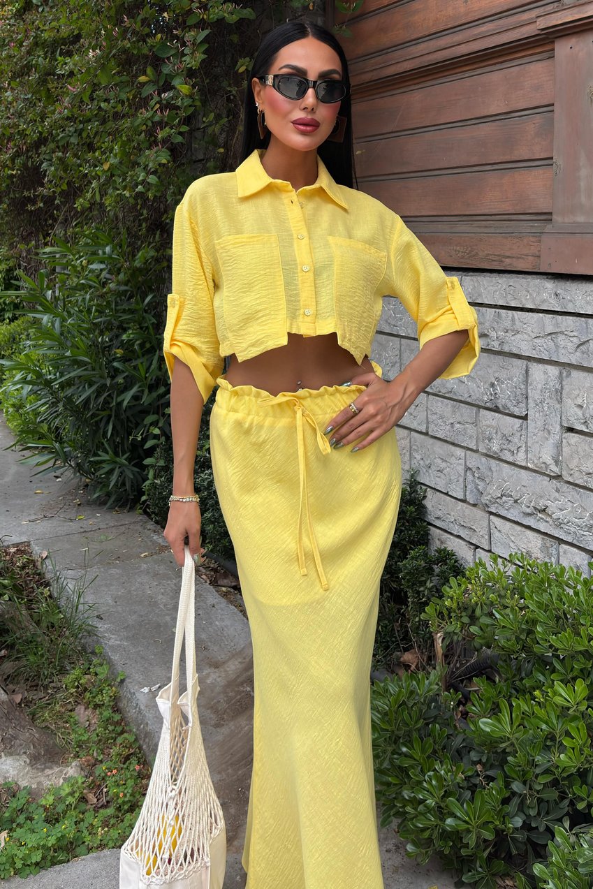 Crop Shirt and Pleated Skirt Design Suit yellow