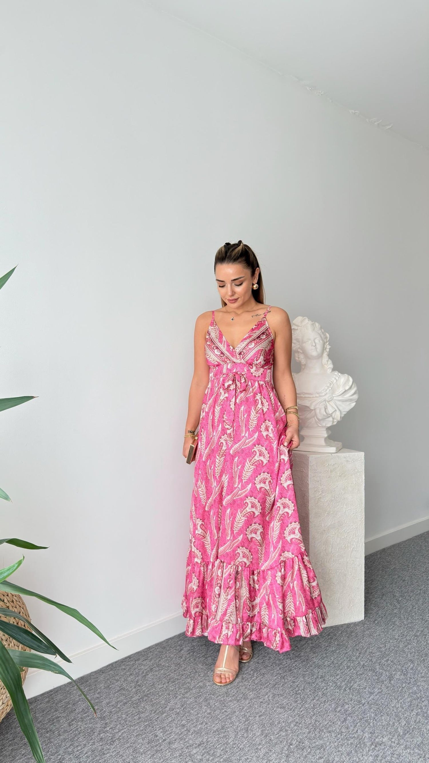 lookbook image shop_this_look_AVdw3f