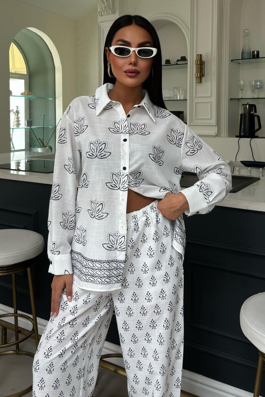 Ethnic Patterned Two-Piece Linen Suit white
