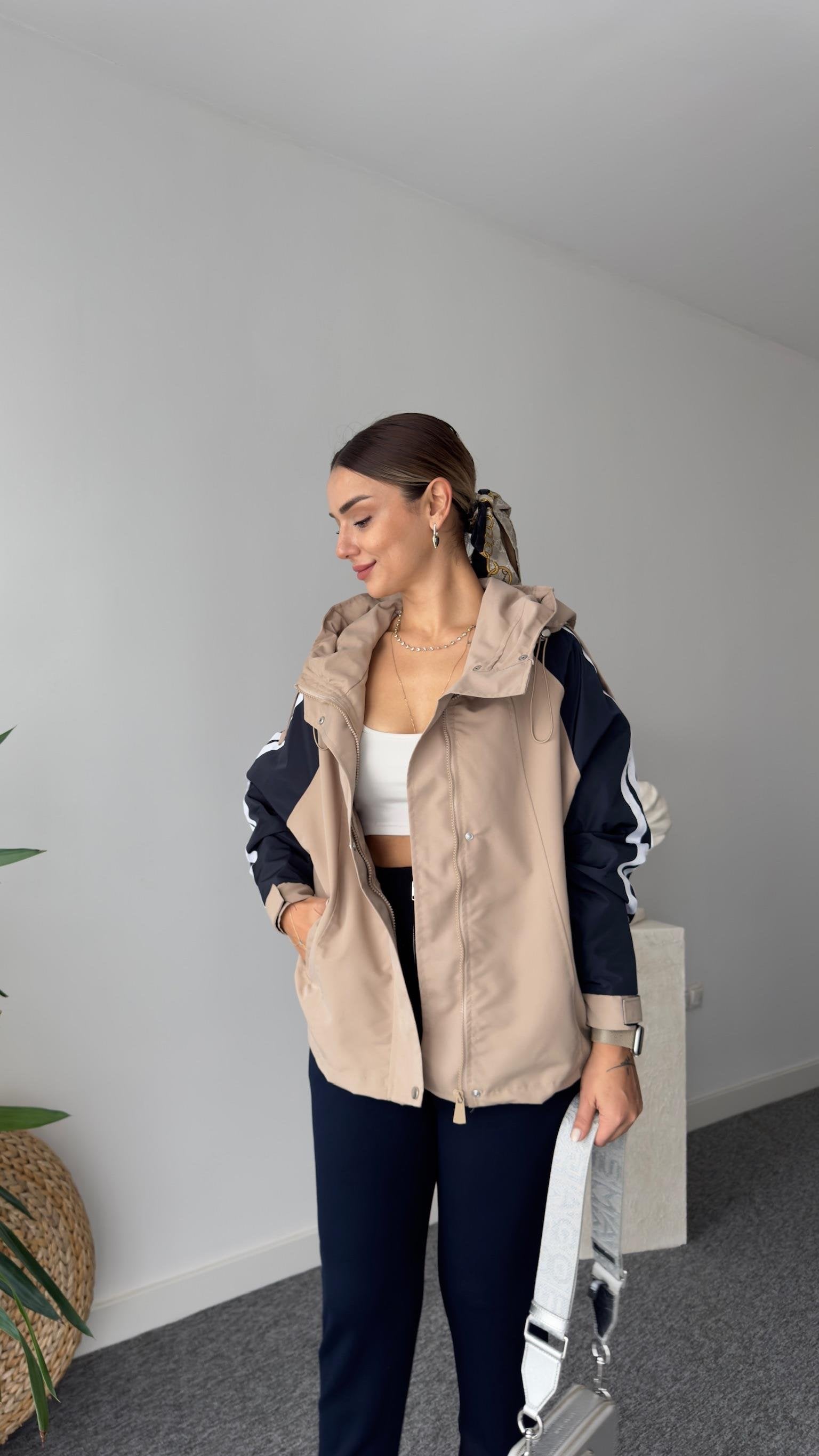 Geof Striped Sleeve Hooded Beige Jacket