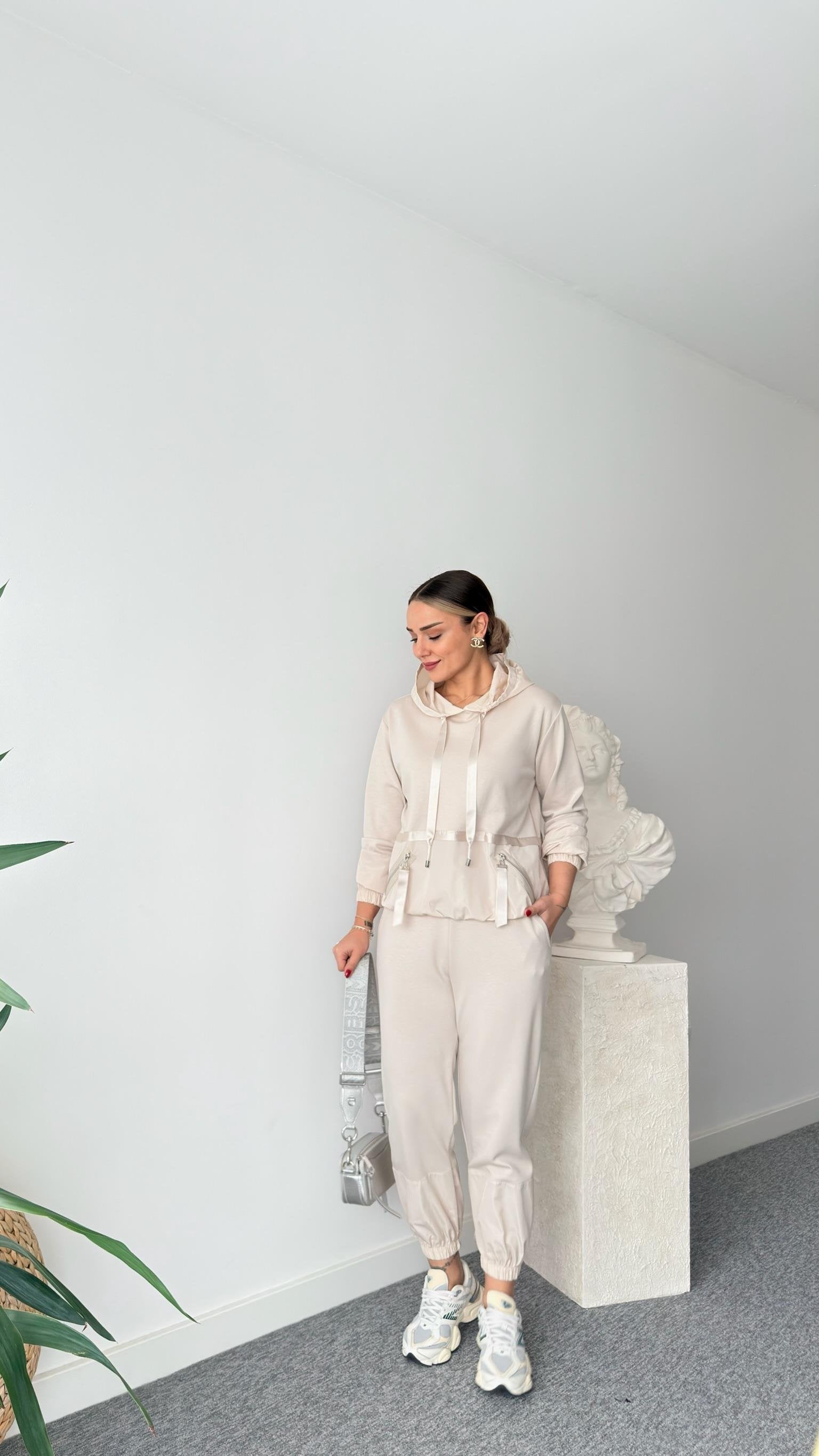 Beige Parachute Detailed Design Suit