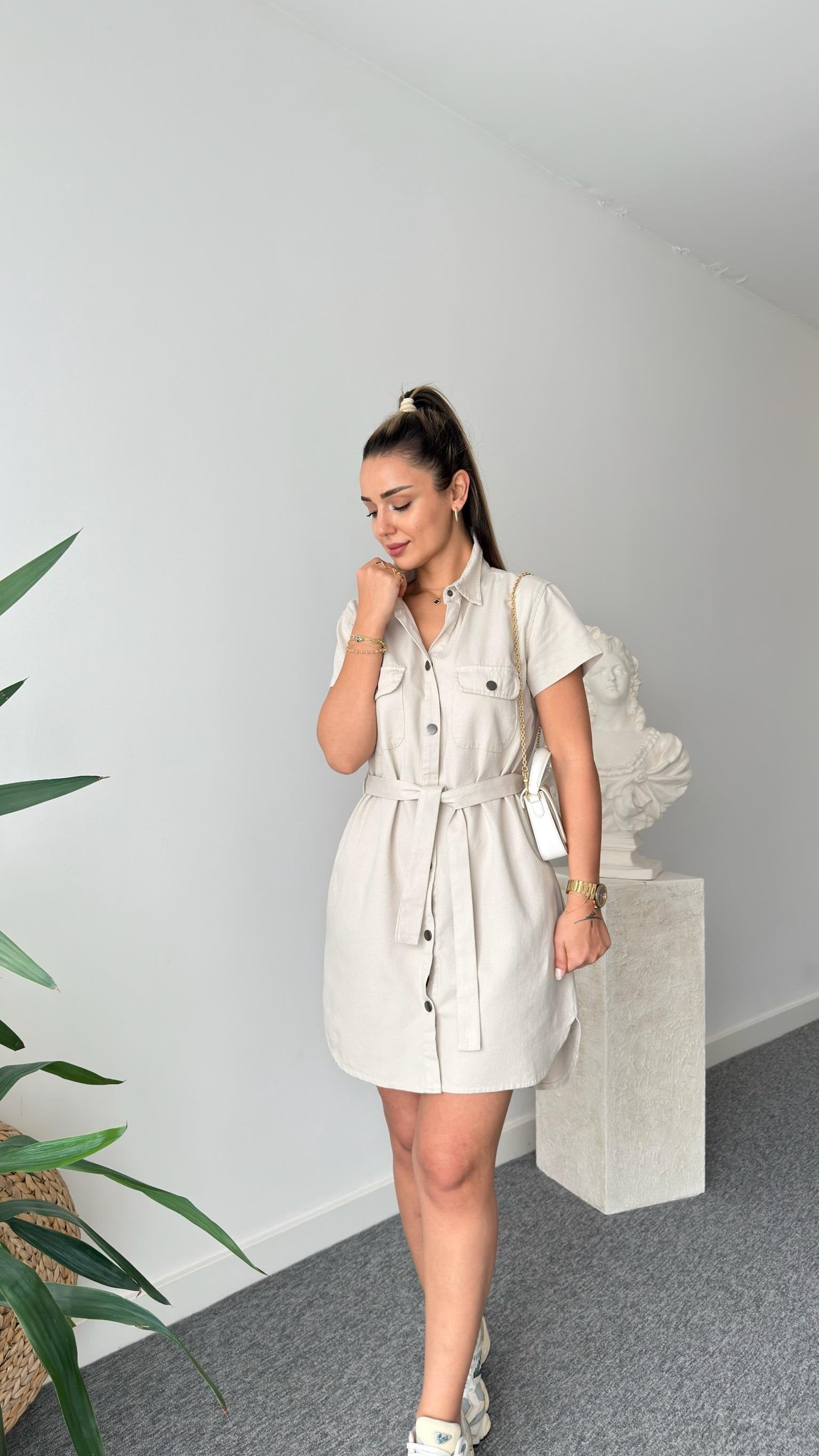 Beige Heren Belted Gabardine Dress
