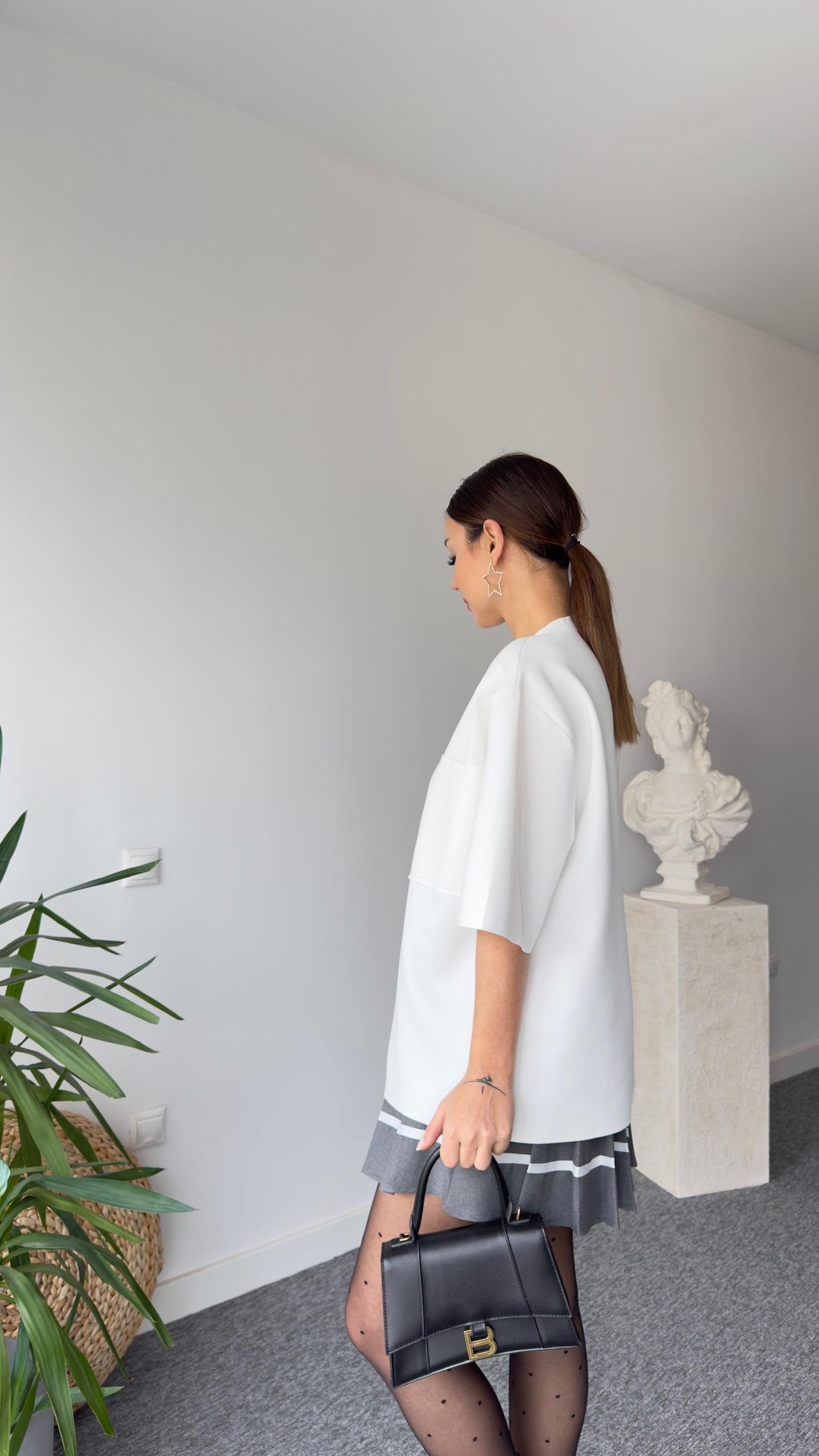 Back Zippered Zra Model Padded White Blouse
